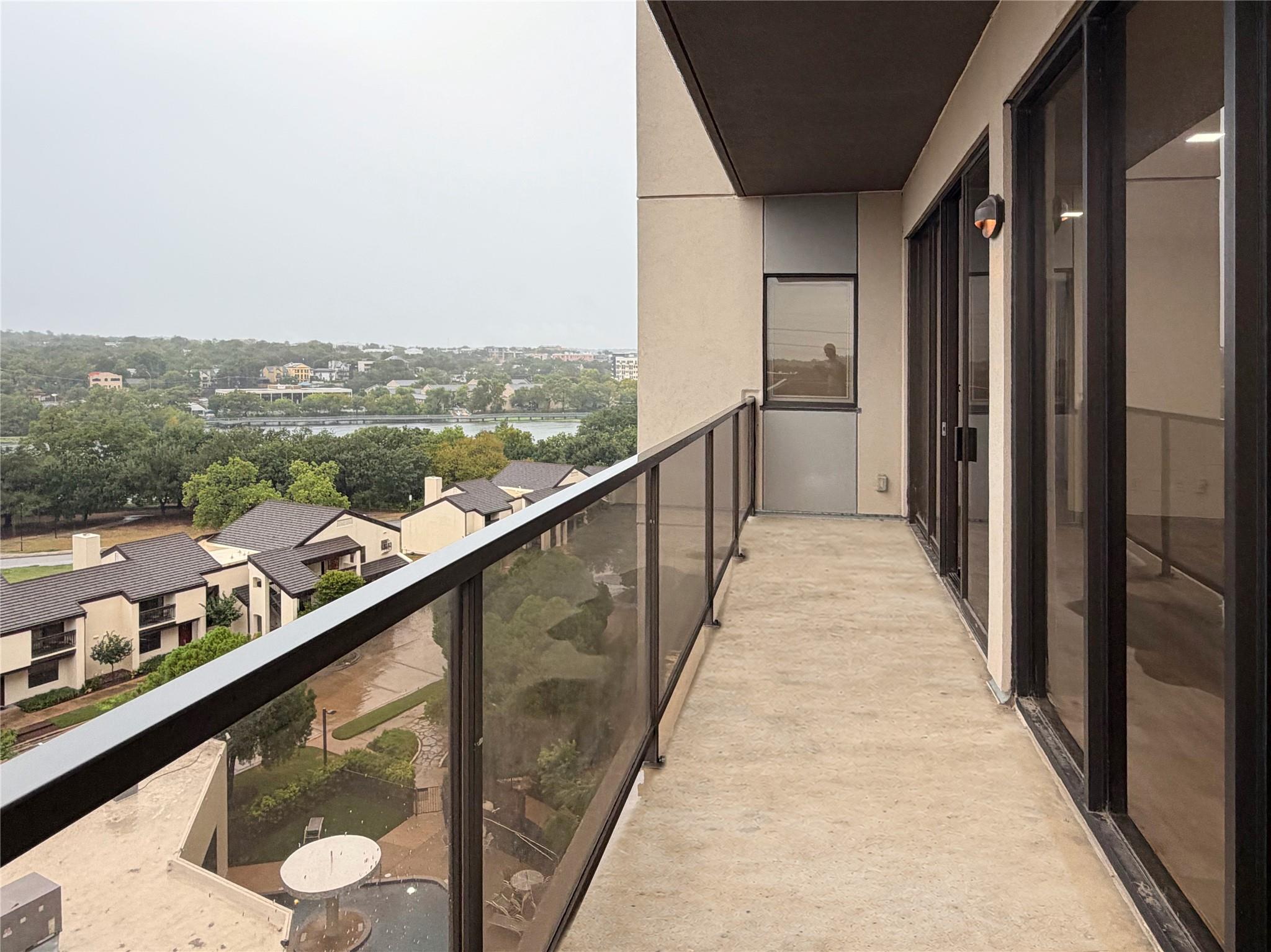 40 N Interstate 35 None #8d4 Property Photo 2