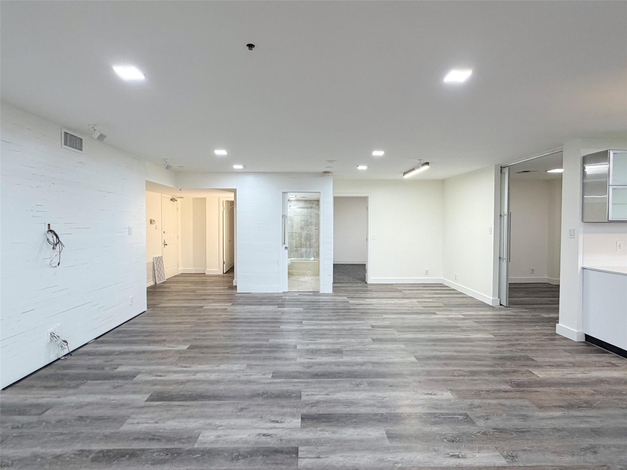 40 N Interstate 35 None #8d4 Property Photo 5