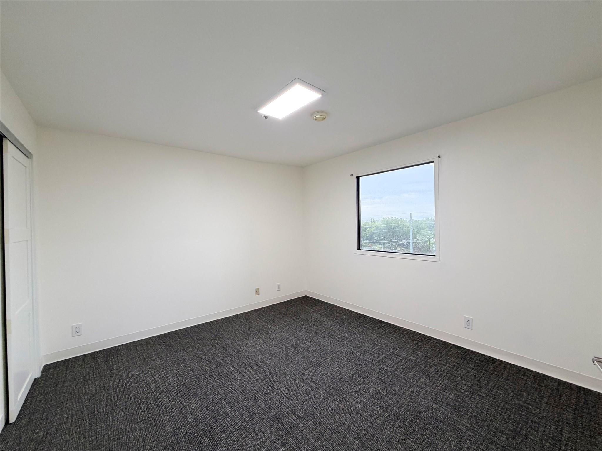 40 N Interstate 35 None #8d4 Property Photo 10