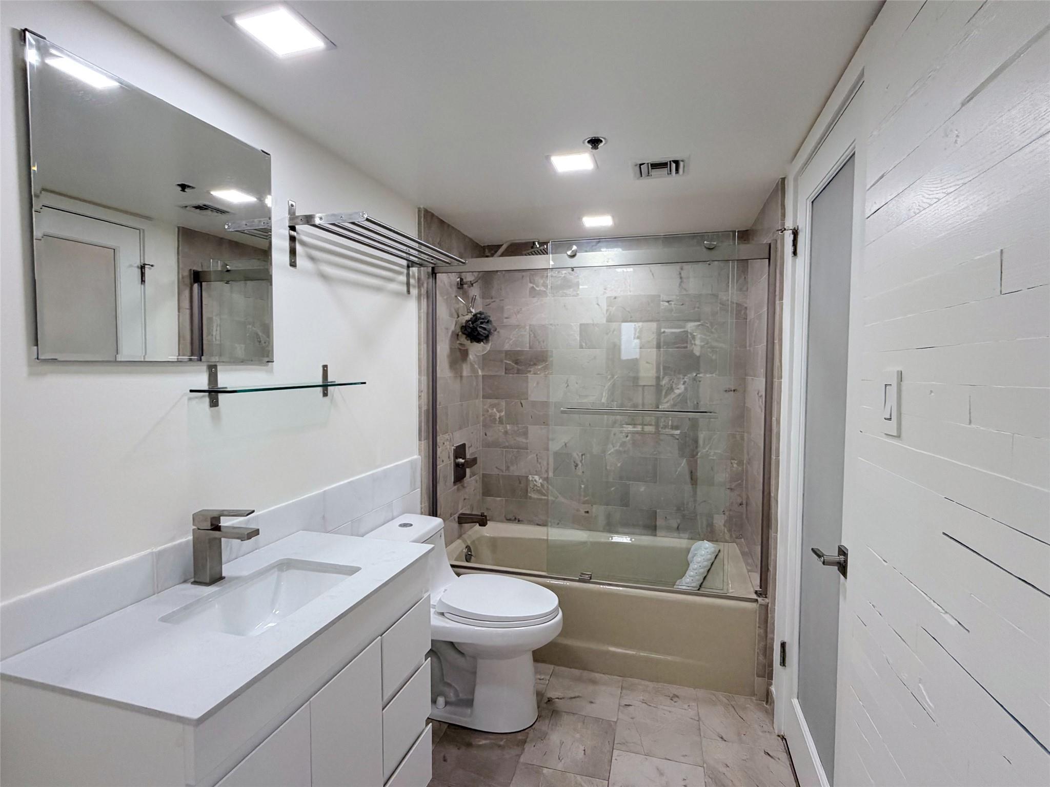 40 N Interstate 35 None #8d4 Property Photo 12