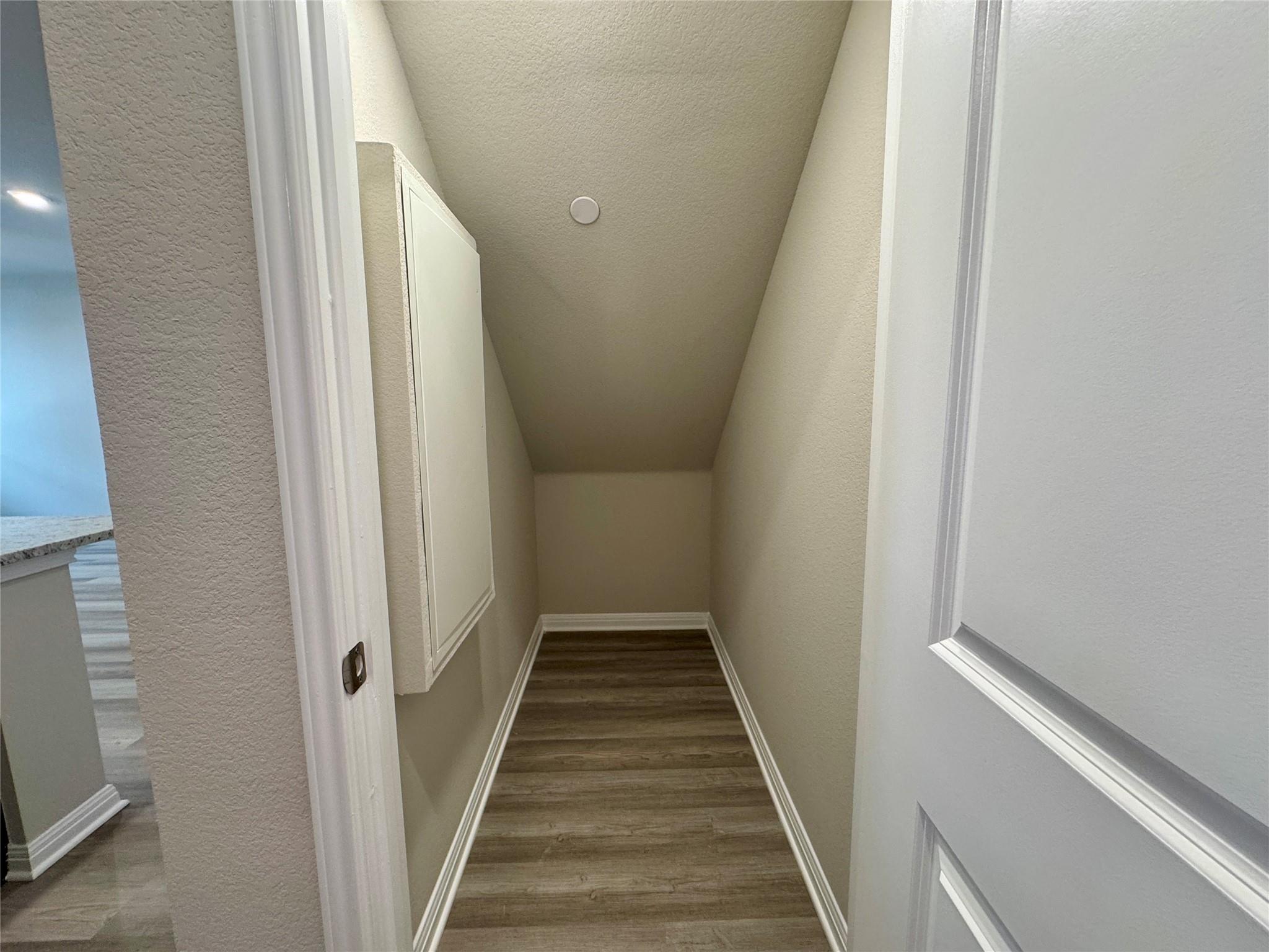 1850 Settlers Glen Dr #1402 Property Photo 3