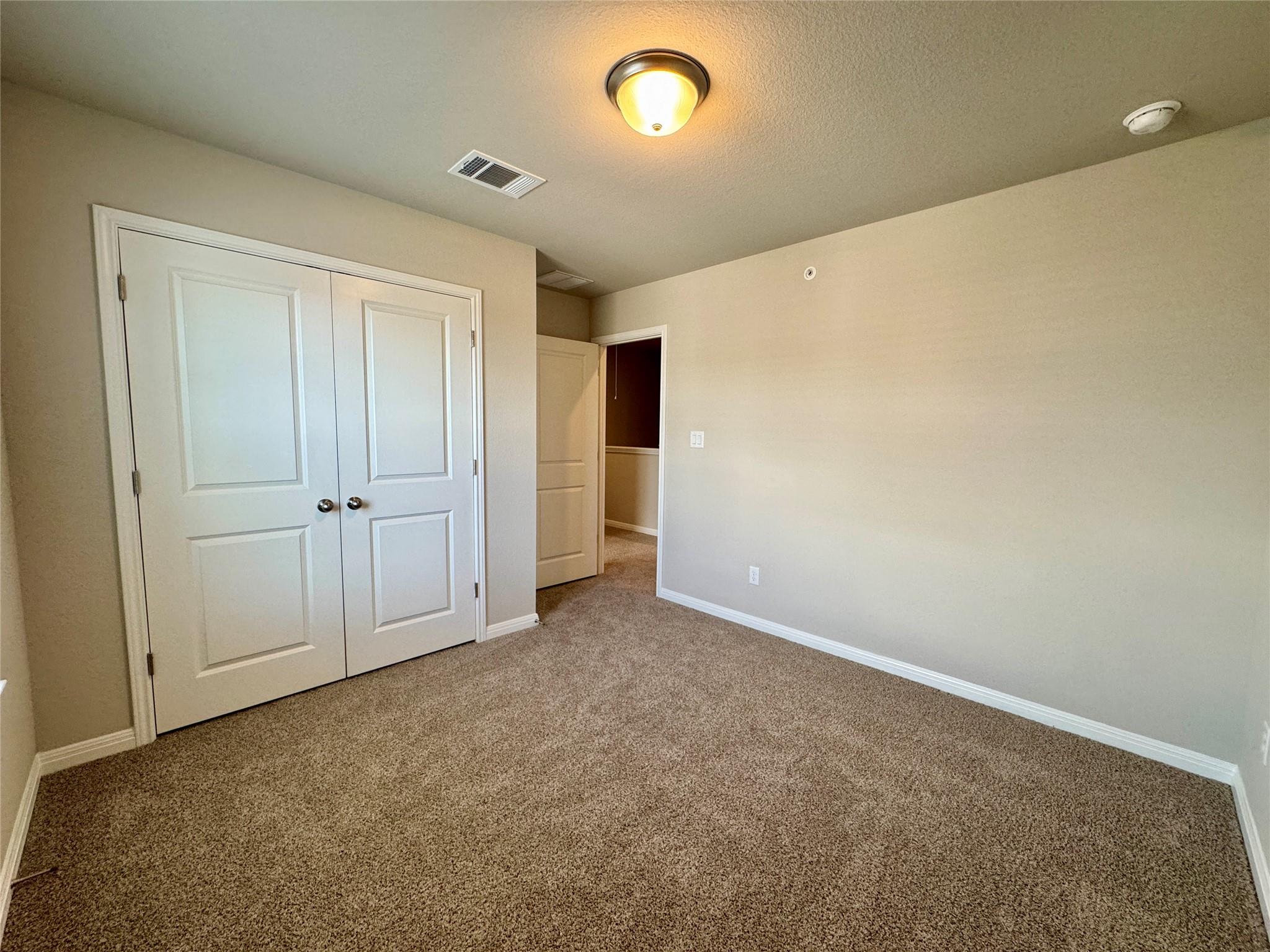 1850 Settlers Glen Dr #1402 Property Photo 12