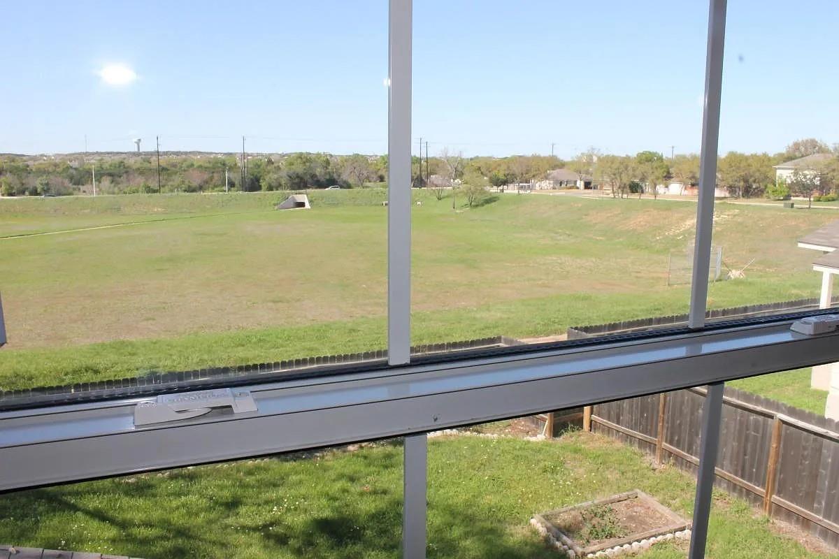 1409 Cedar Hills Blvd Property Photo 7