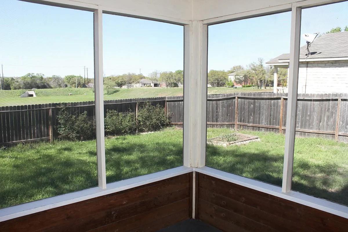 1409 Cedar Hills Blvd Property Photo 9