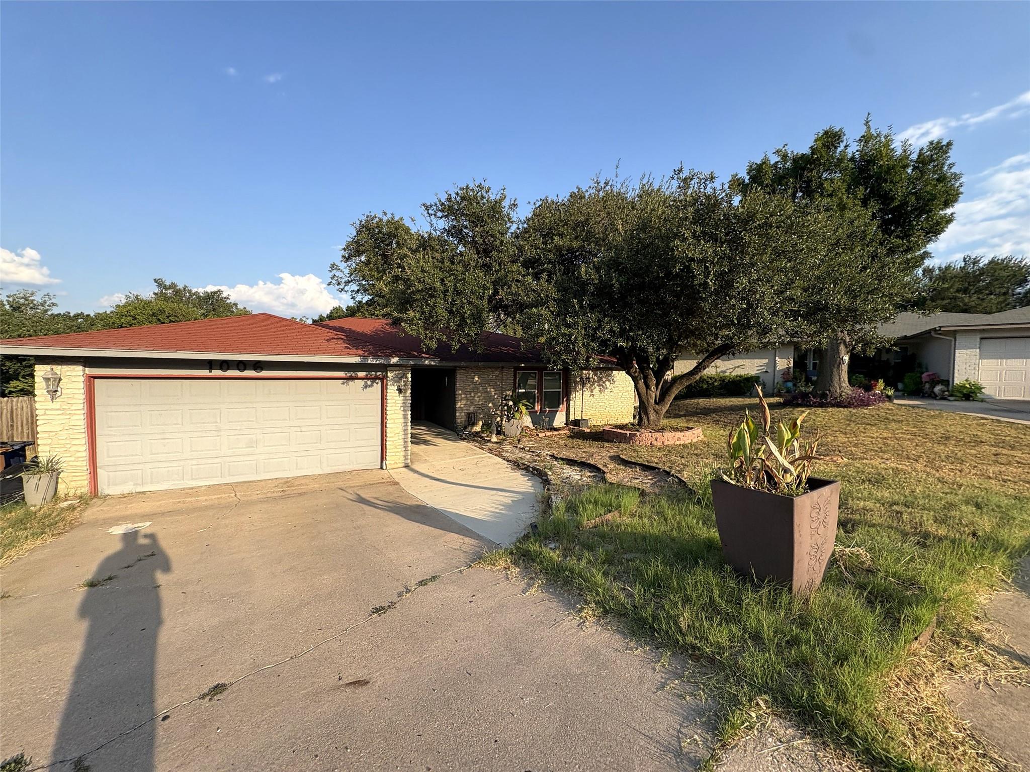 1006 Wisteria Cir Property Photo 1