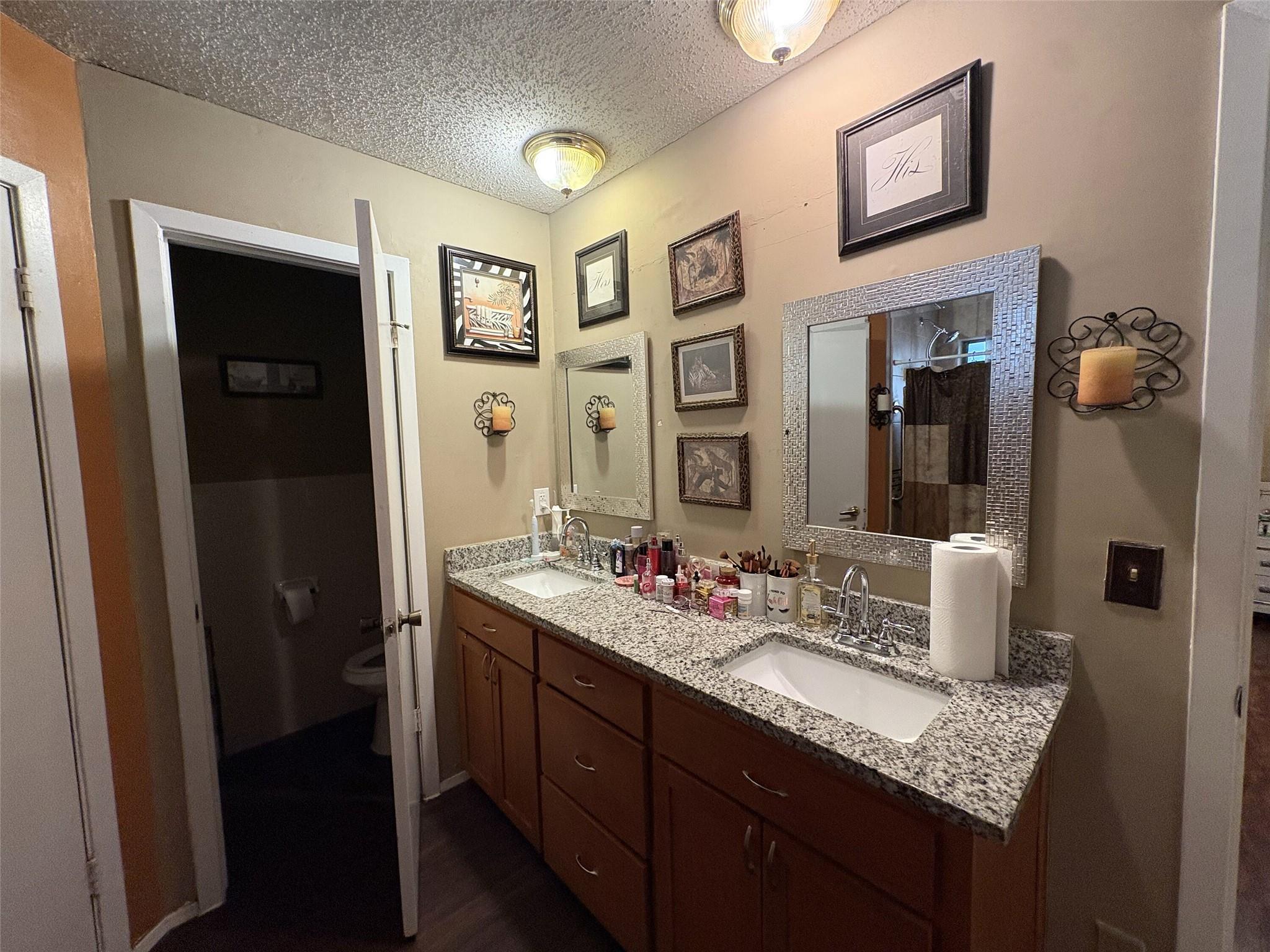 1006 Wisteria Cir Property Photo 16