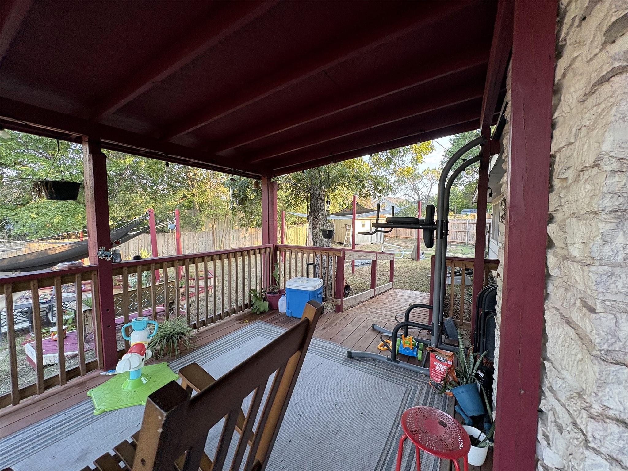 1006 Wisteria Cir Property Photo 20
