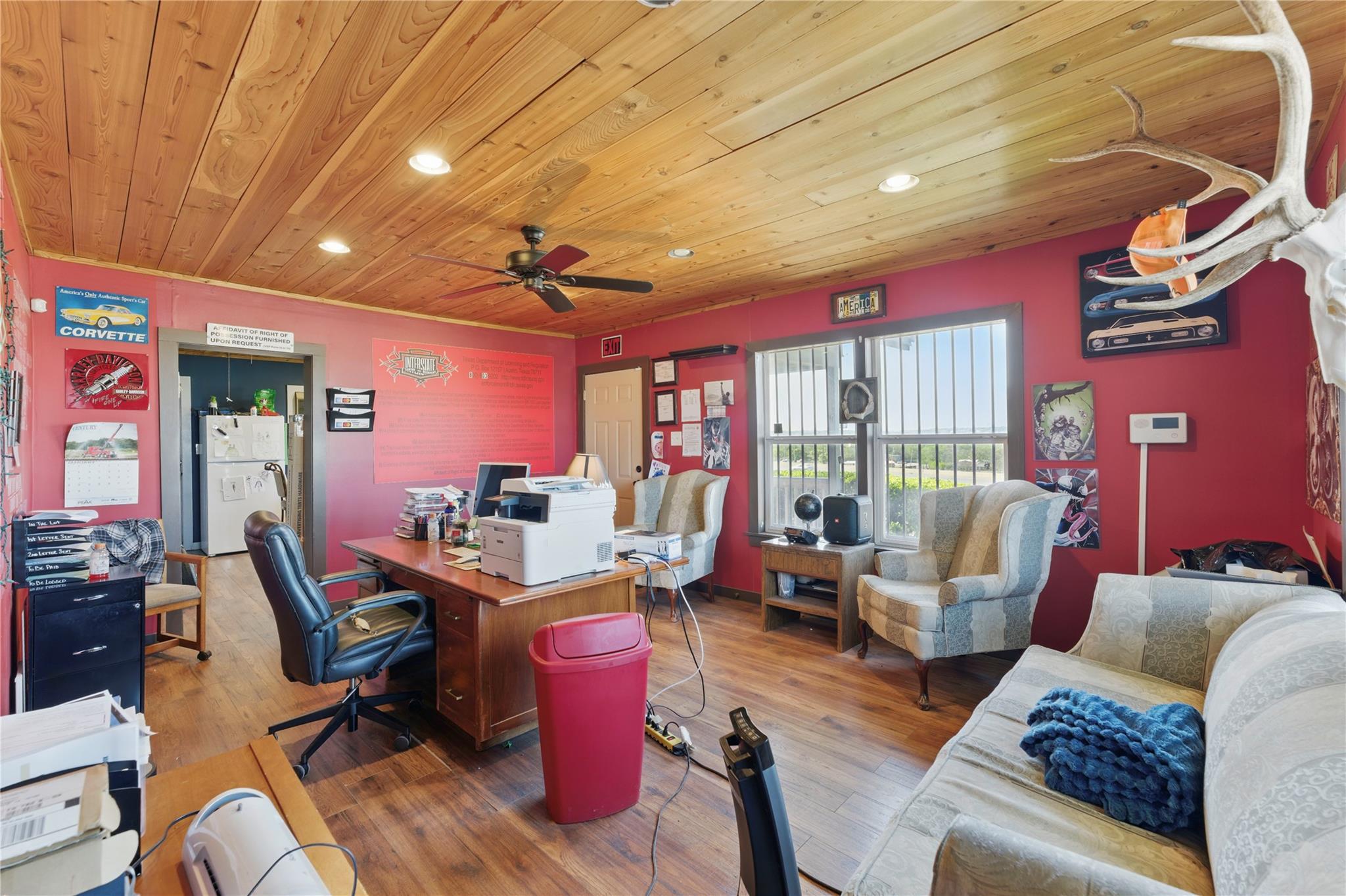 2007 Interstate 35 None S Property Photo 5