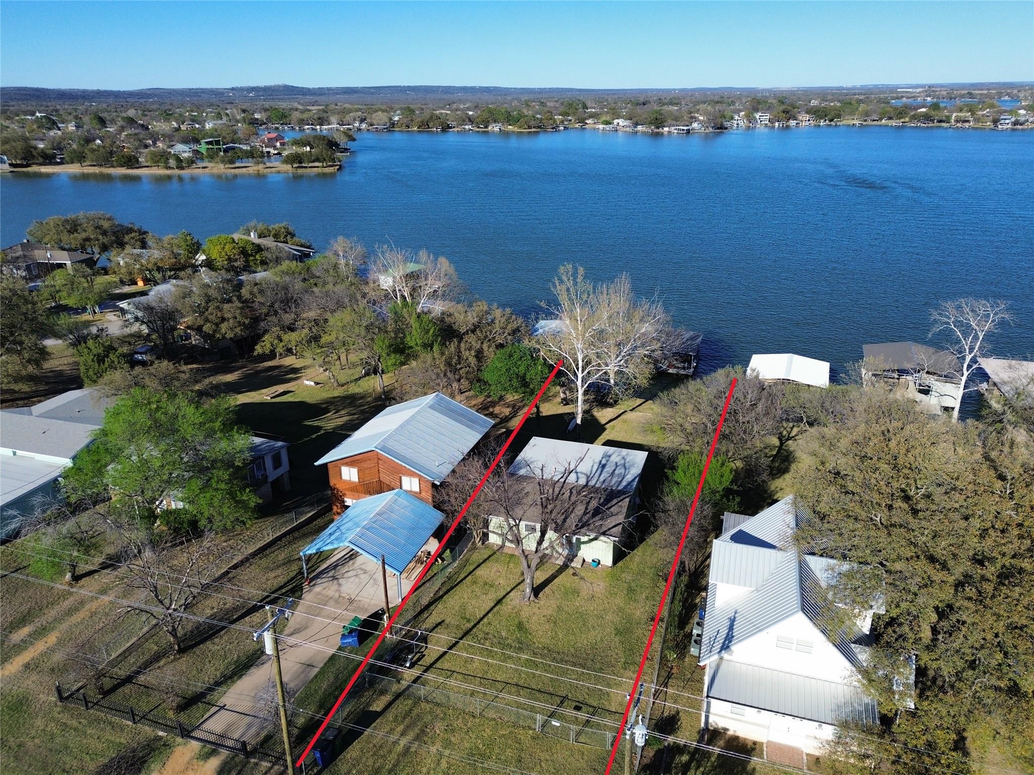 407 W Lakeshore Dr Property Photo