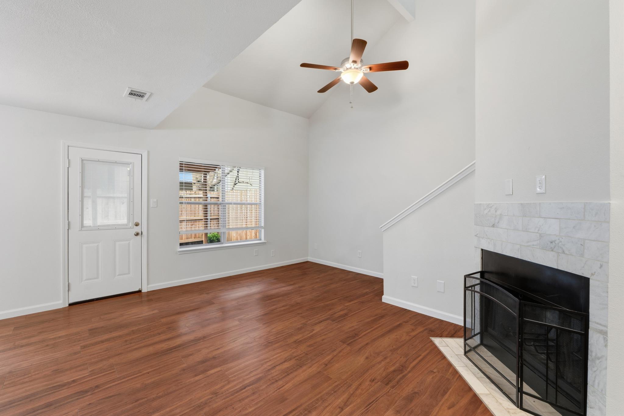 512 Eberhart Ln #1402 Property Photo 15