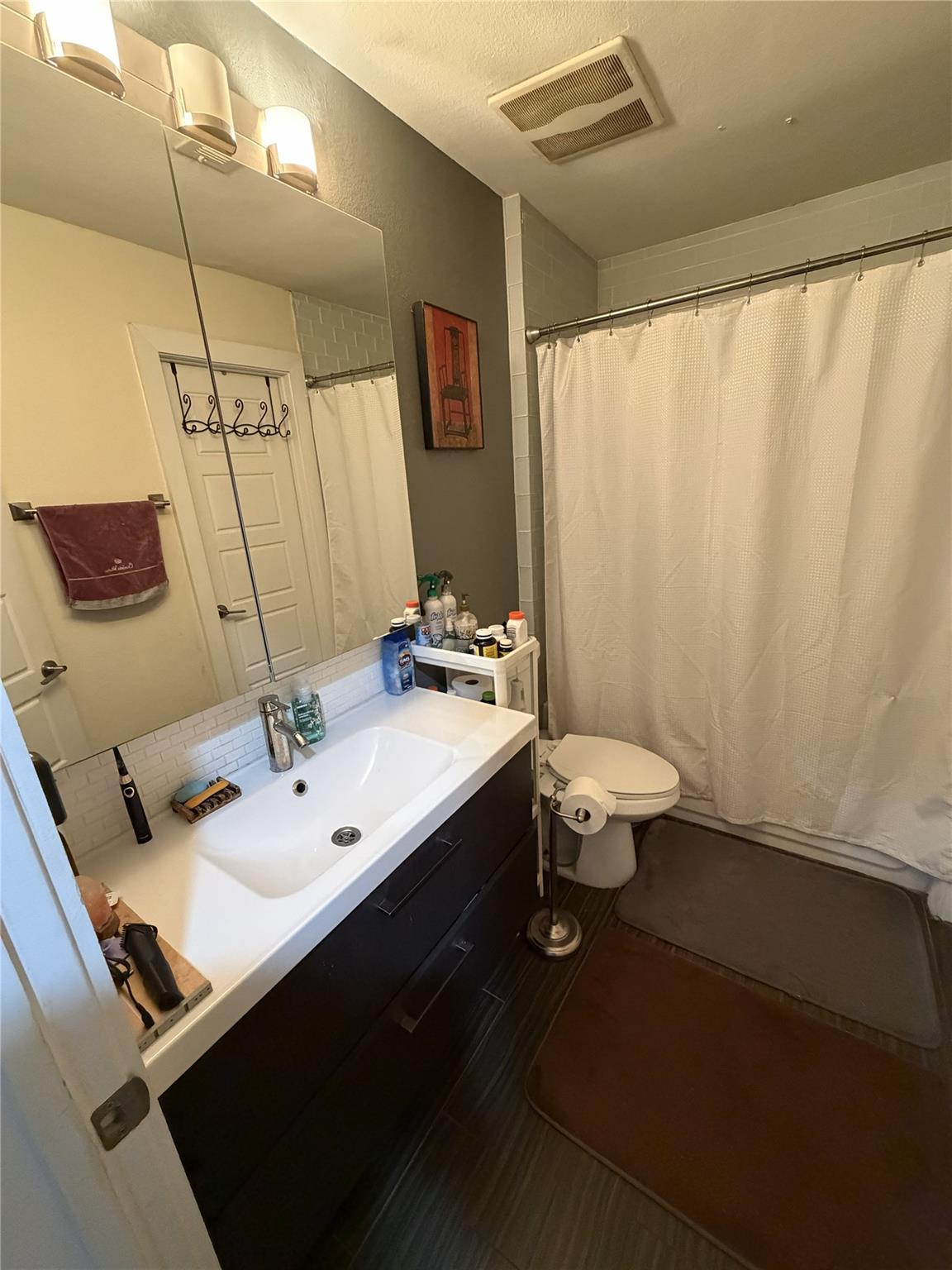 809 Sussex Dr Property Photo 10