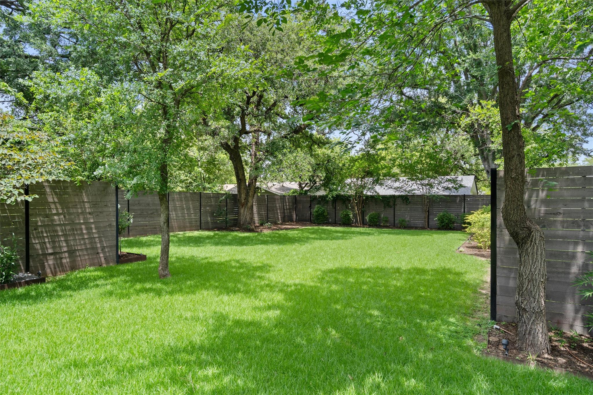 1175 San Bernard St Property Photo 29
