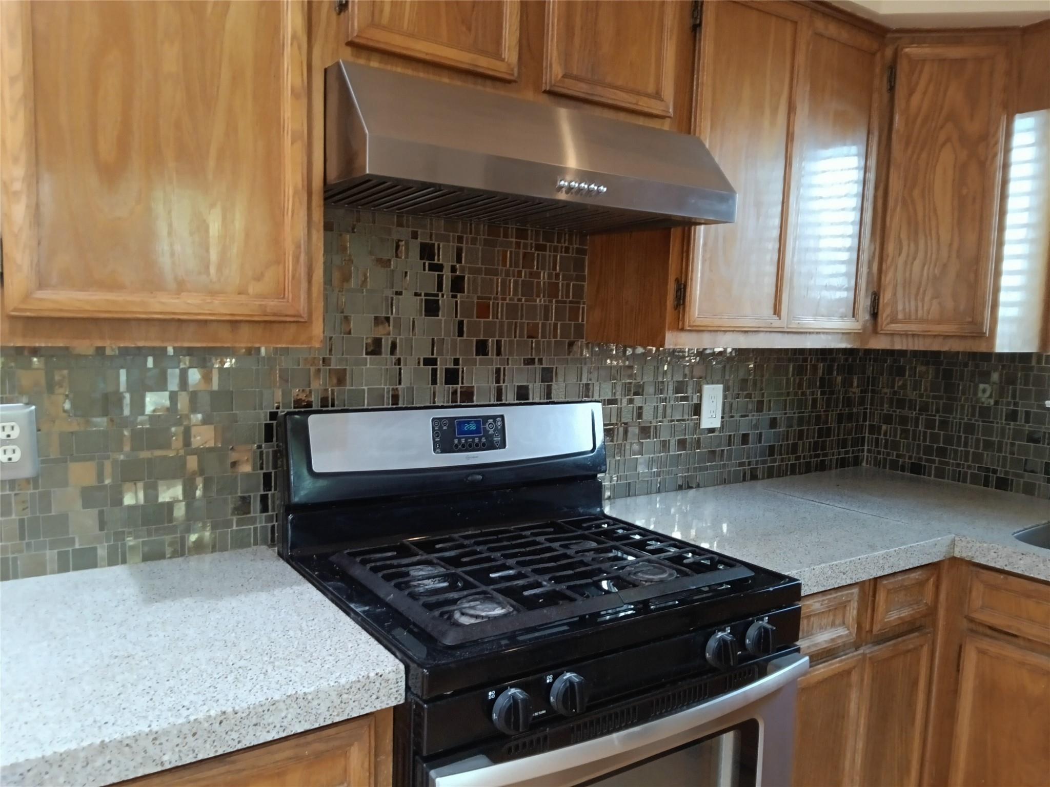 514 Maple Run Property Photo 7