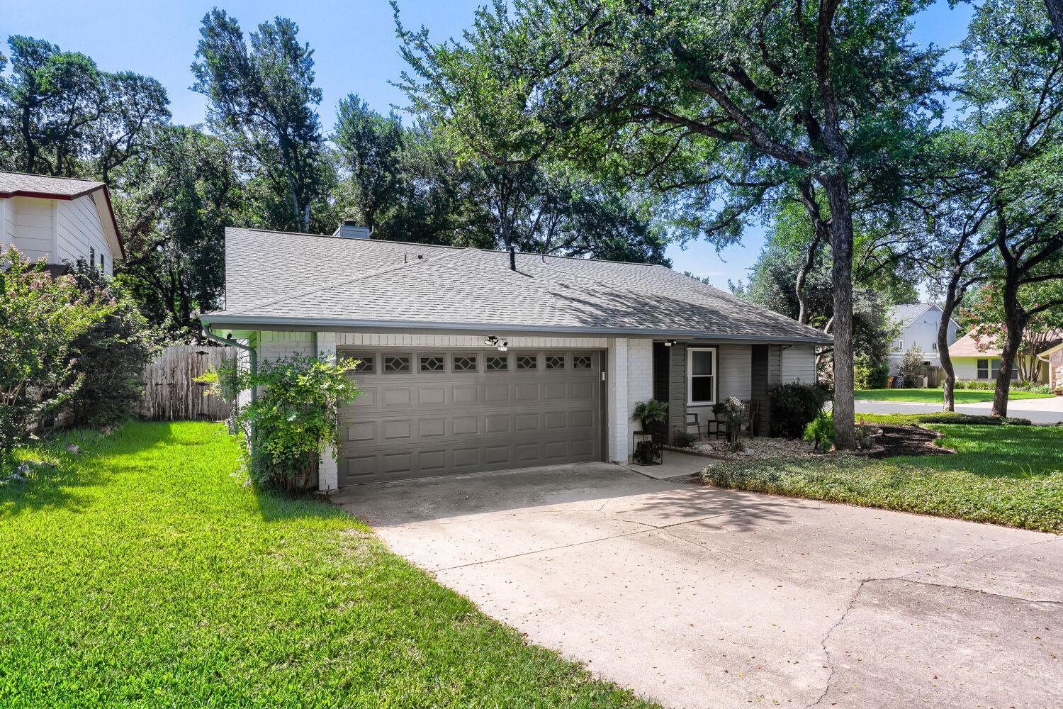 4500 Sidereal Dr Property Photo 3