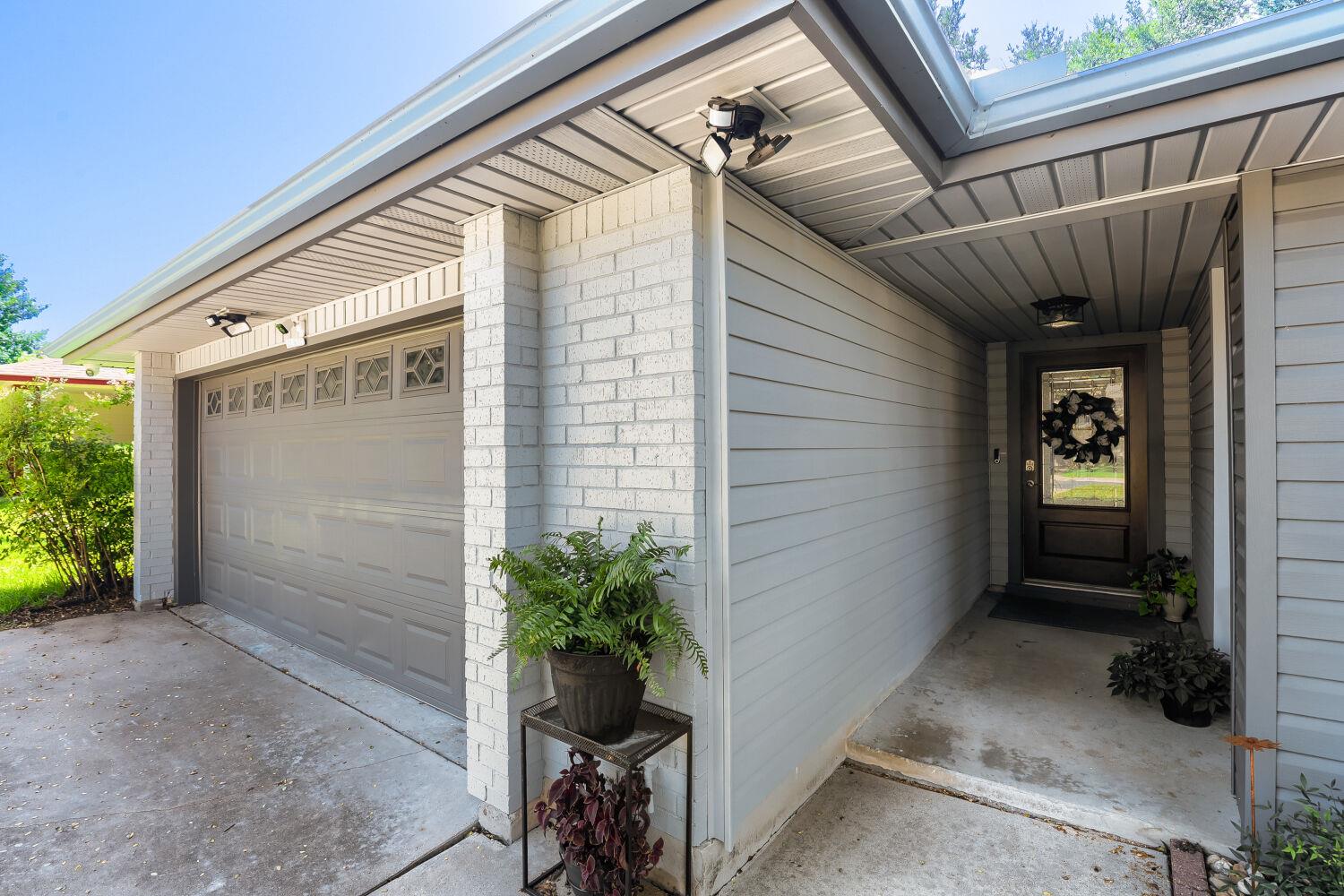 4500 Sidereal Dr Property Photo 4