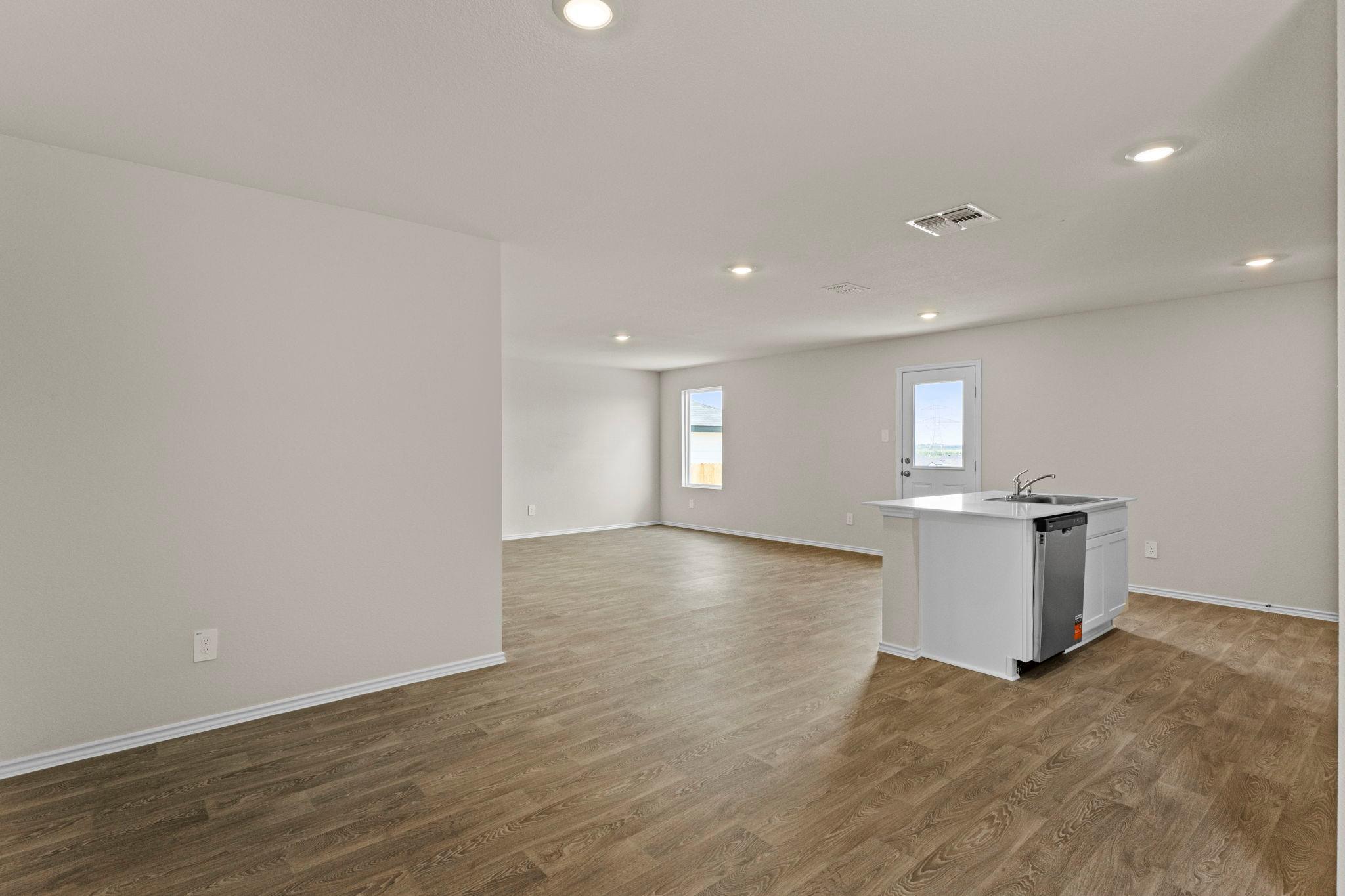 113 Howard Dr Property Photo 10