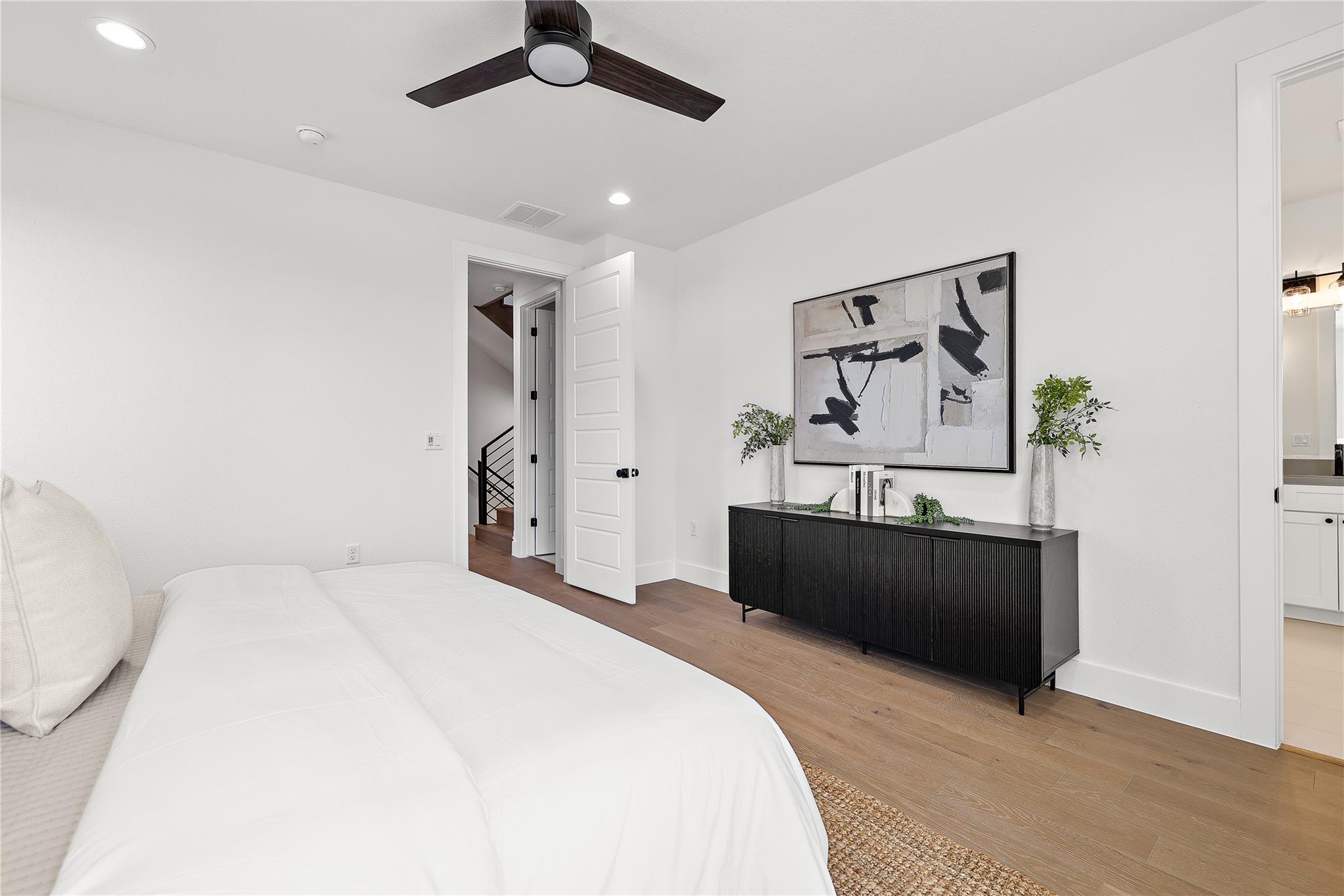 1181 Leona St Property Photo 14