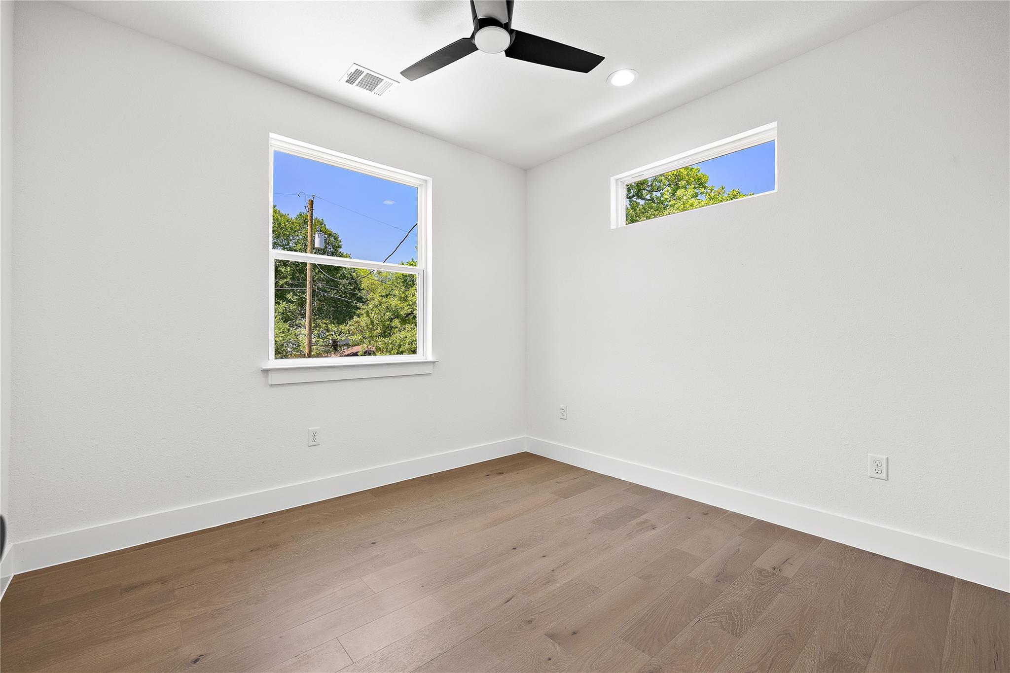1181 Leona St Property Photo 19