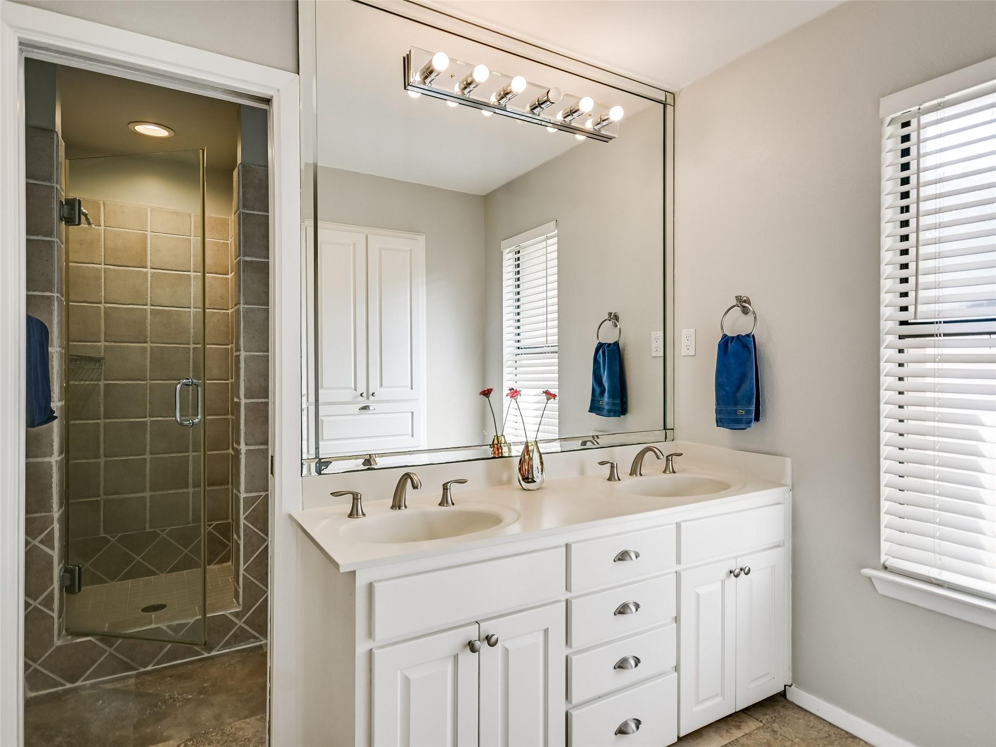 2207 Cypress Pt E Property Photo 15
