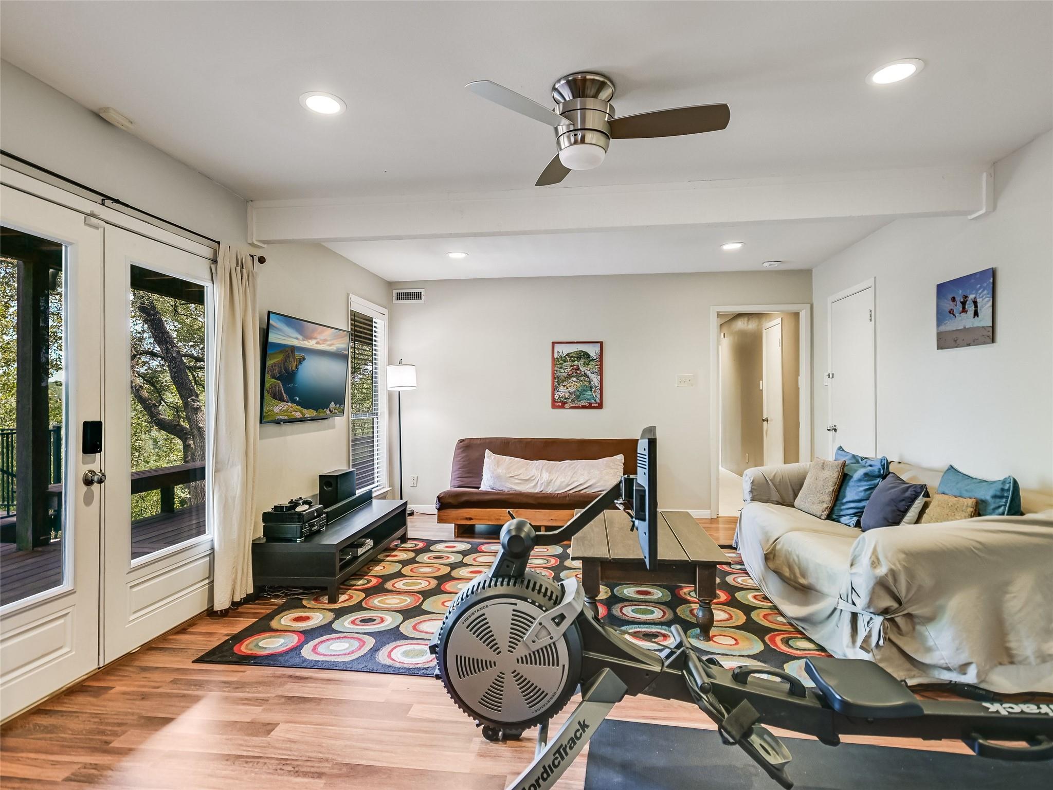 2207 Cypress Pt E Property Photo 18