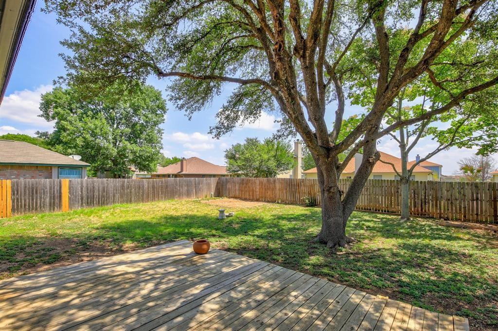 502 Eaglecreek Dr Property Photo 1