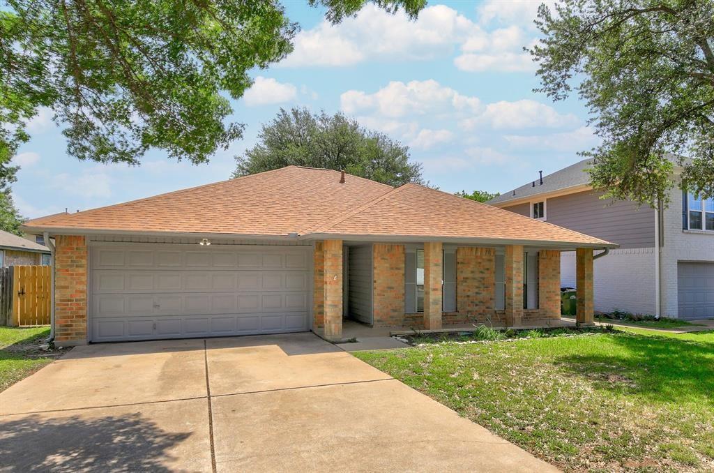 502 Eaglecreek Dr Property Photo 4