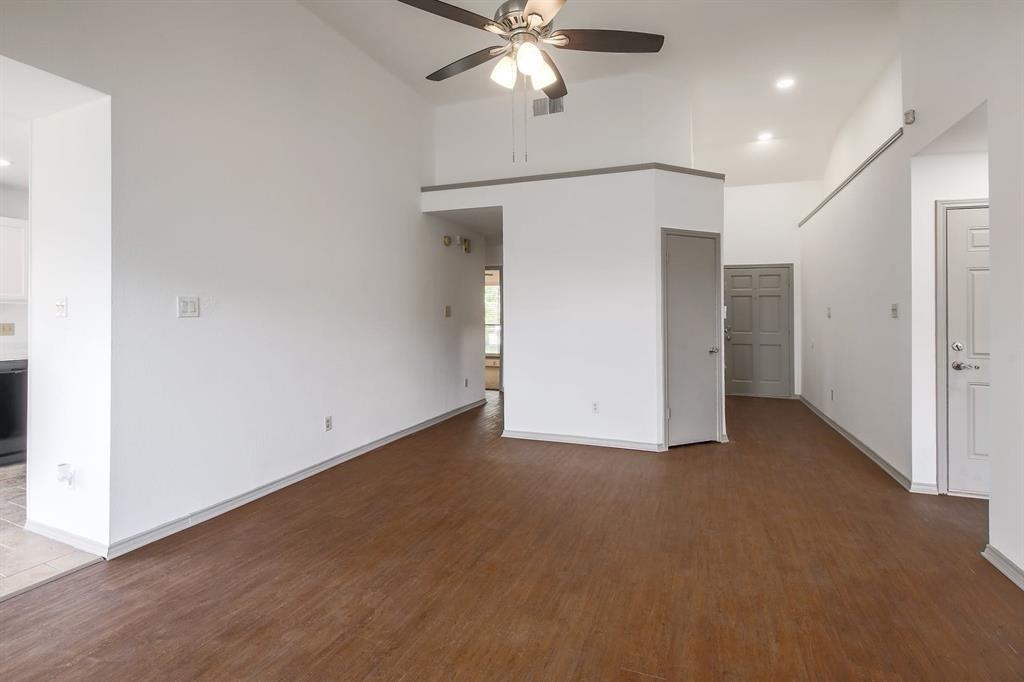 502 Eaglecreek Dr Property Photo 10