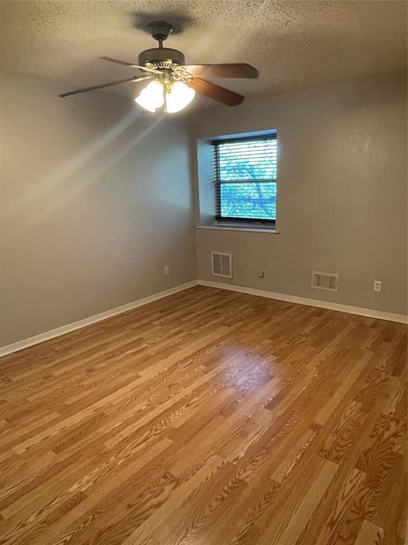 2304 Barton Village Cir #104 Property Photo 5