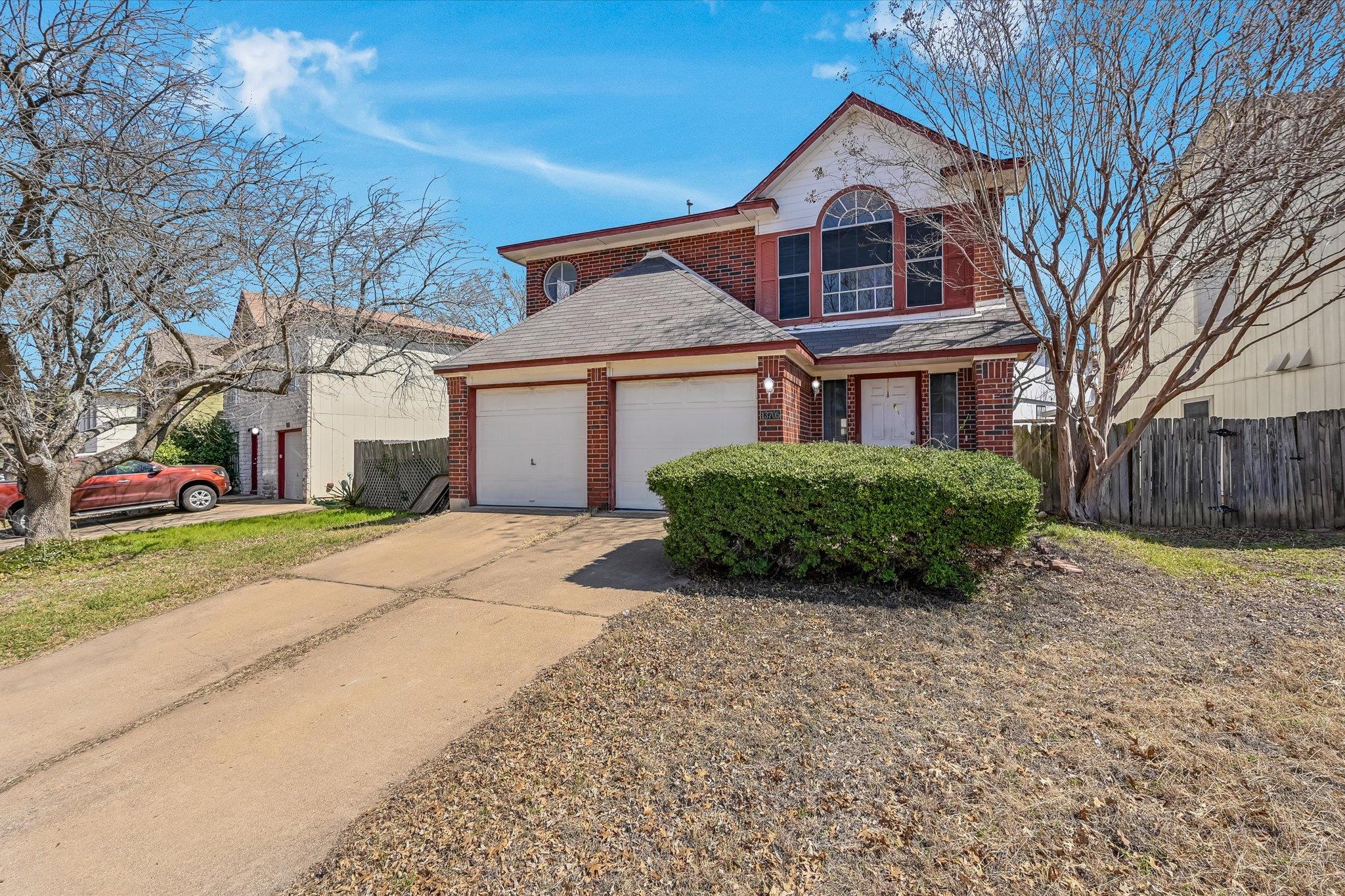 13705 Lothian Dr Property Photo
