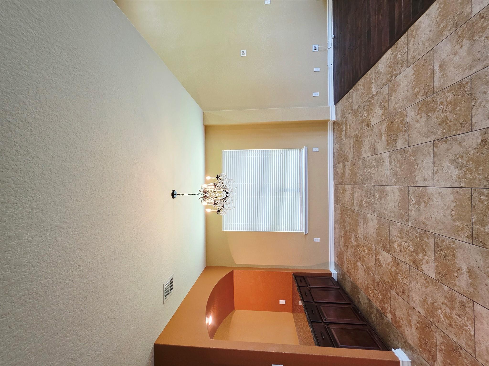 228 Dove Hl Property Photo 5