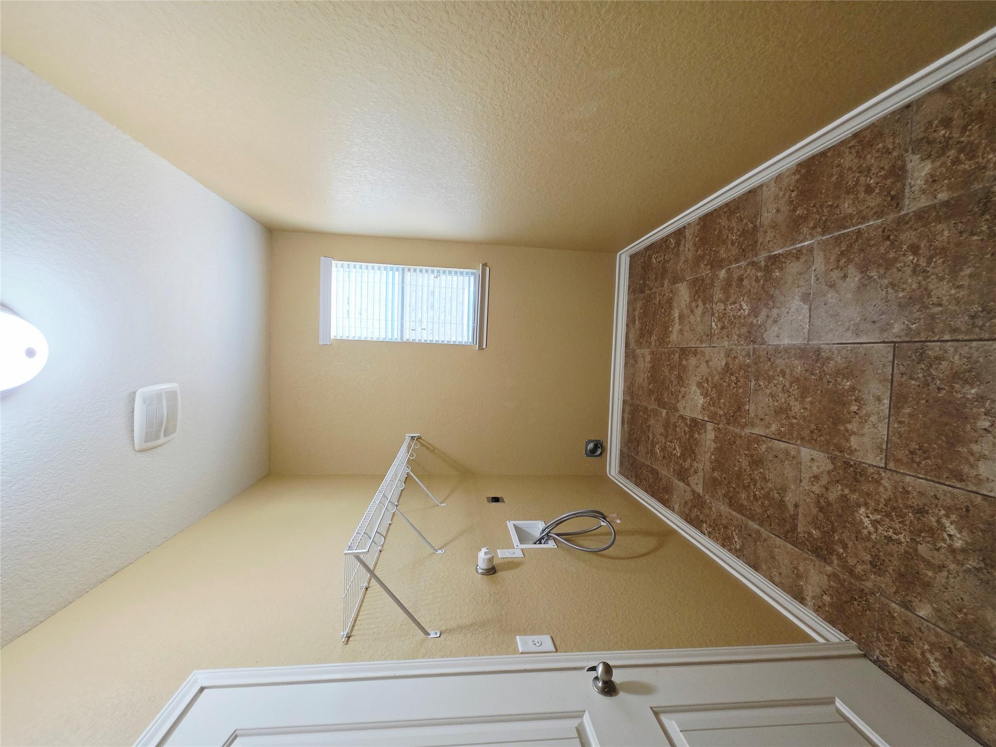 228 Dove Hl Property Photo 16