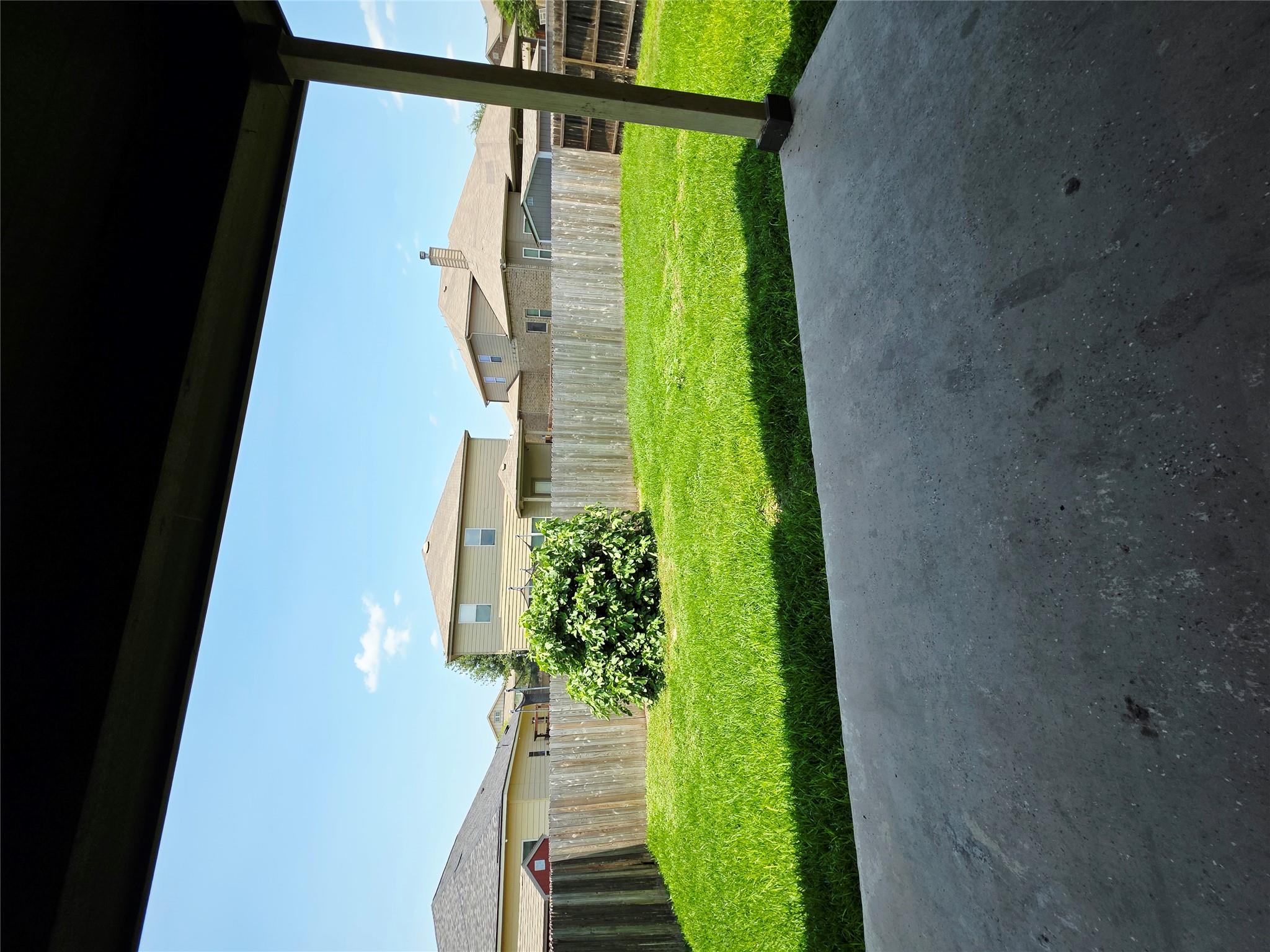 228 Dove Hl Property Photo 17