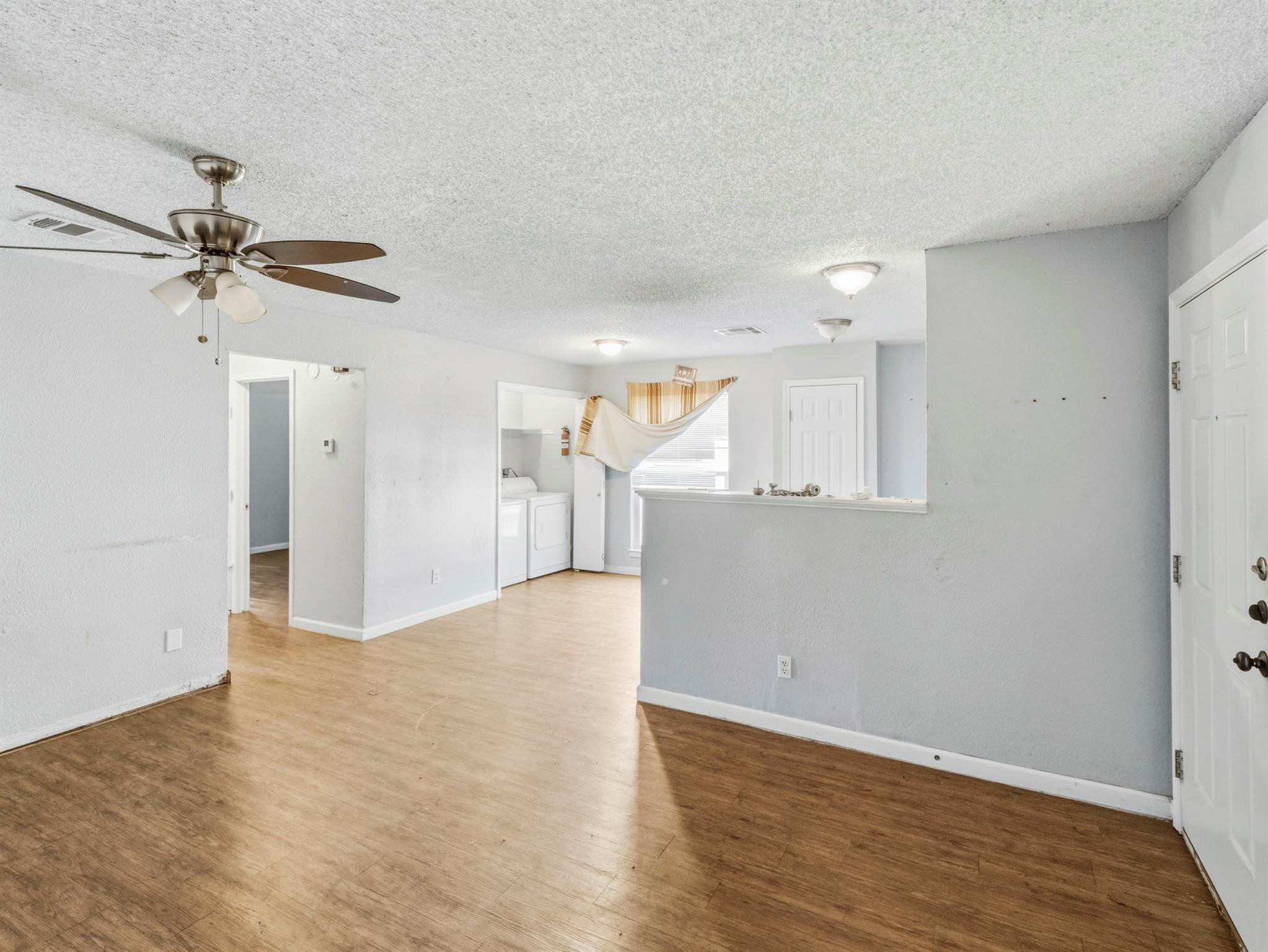 8201 Riverstone Dr Property Photo 7