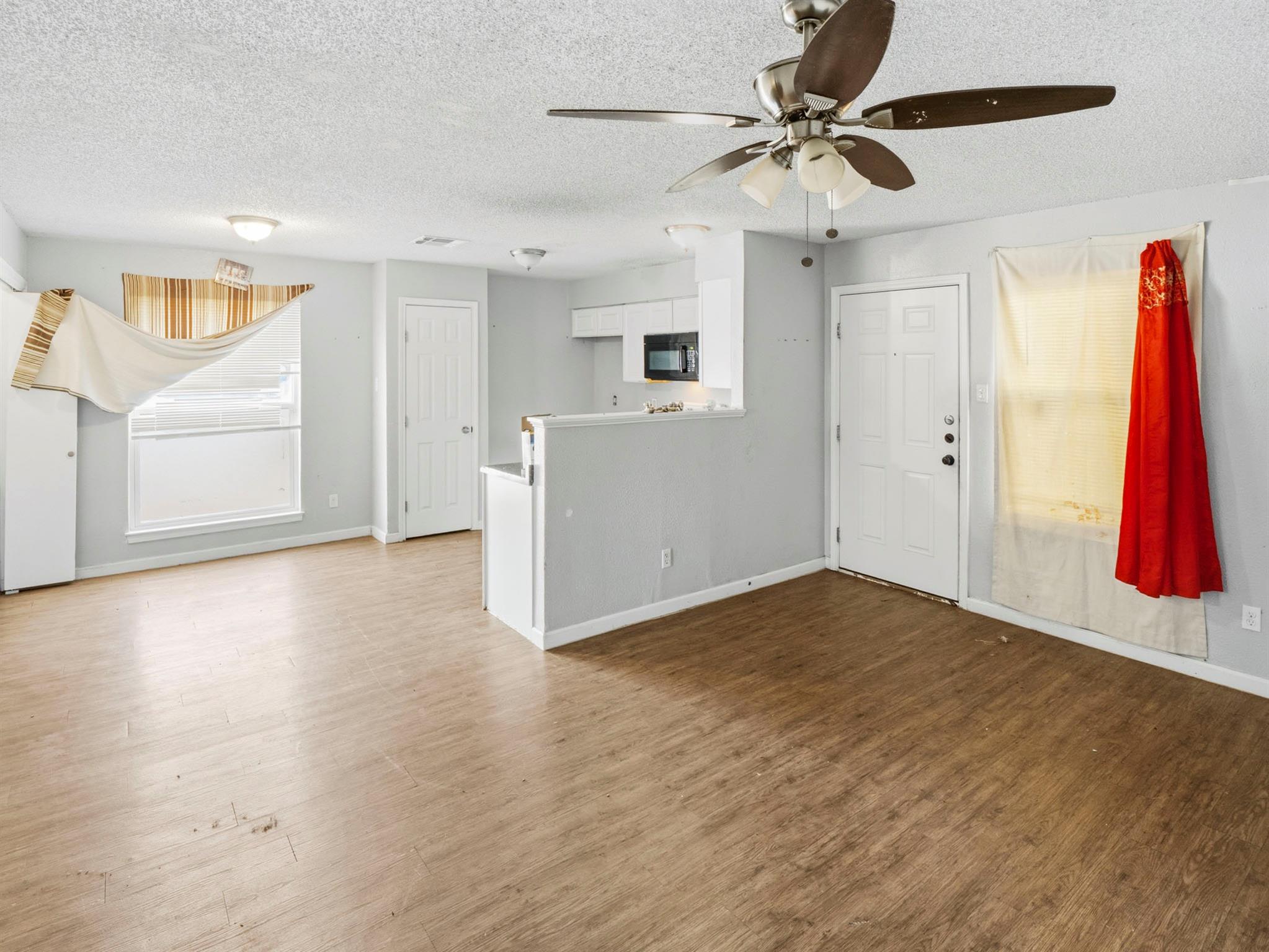 8201 Riverstone Dr Property Photo 12