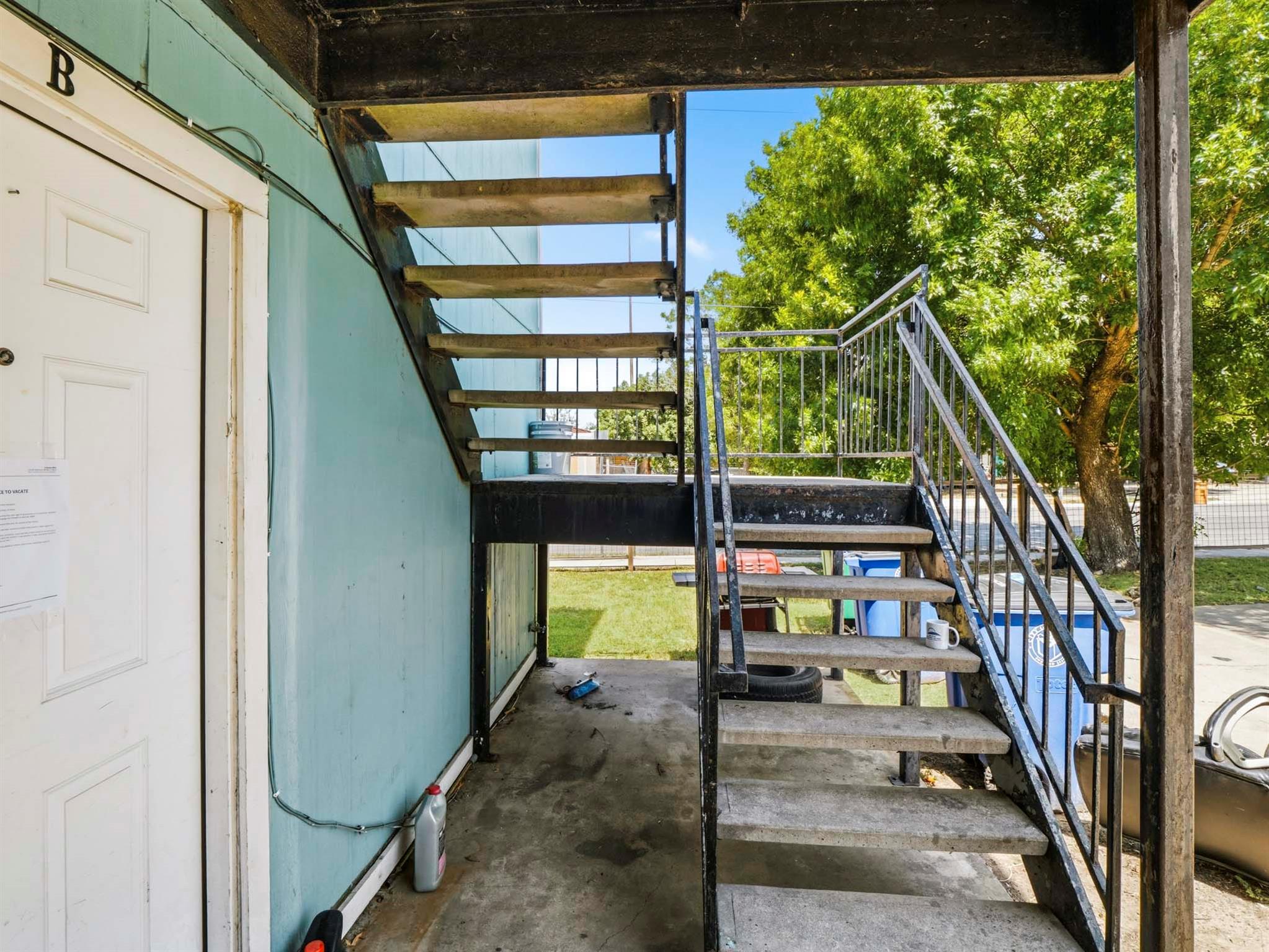 8201 Riverstone Dr Property Photo 14