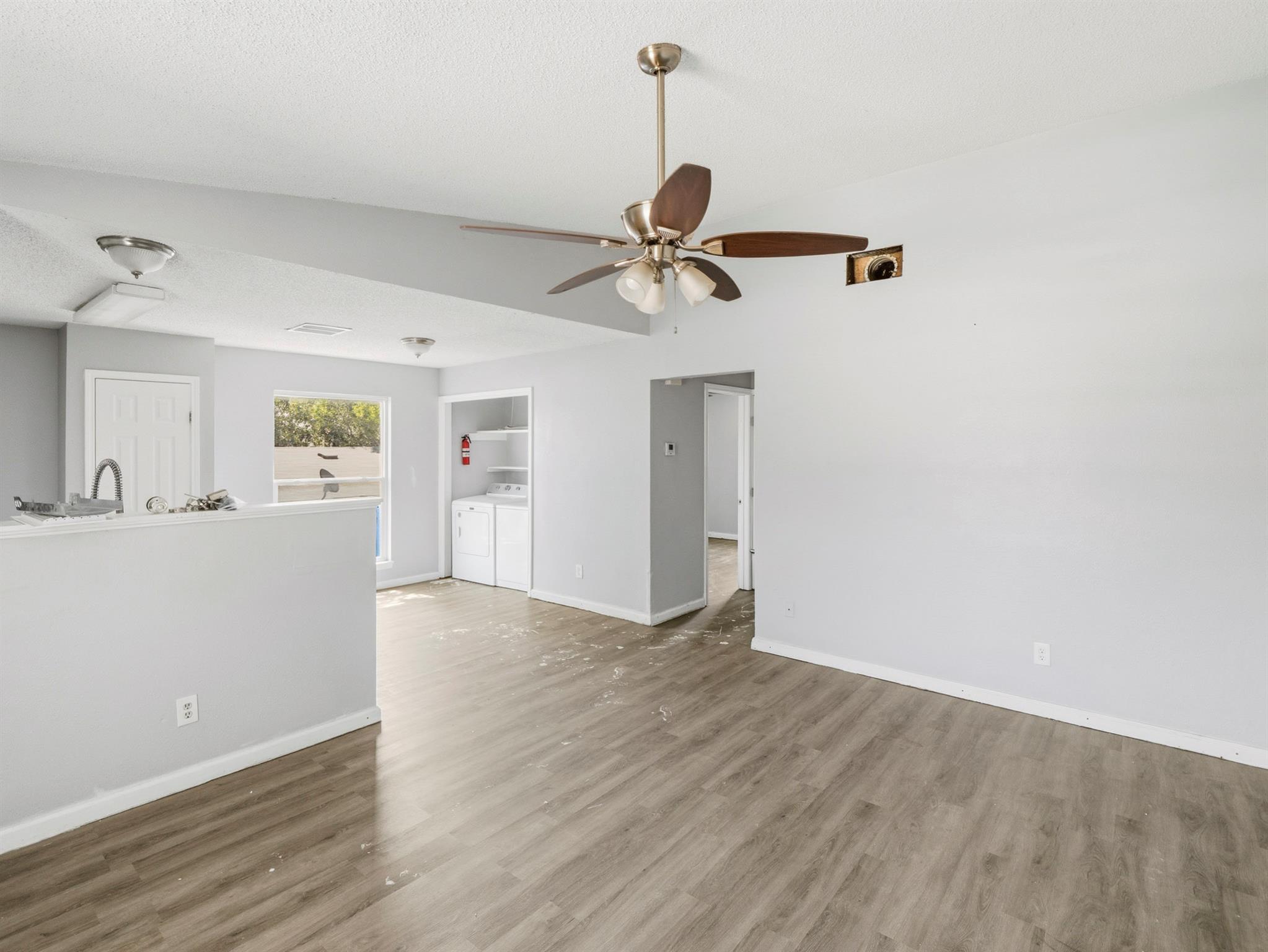 8201 Riverstone Dr Property Photo 16