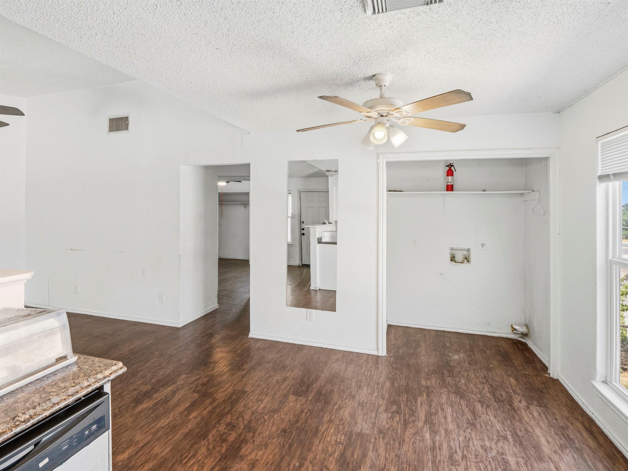 8201 Riverstone Dr Property Photo 29