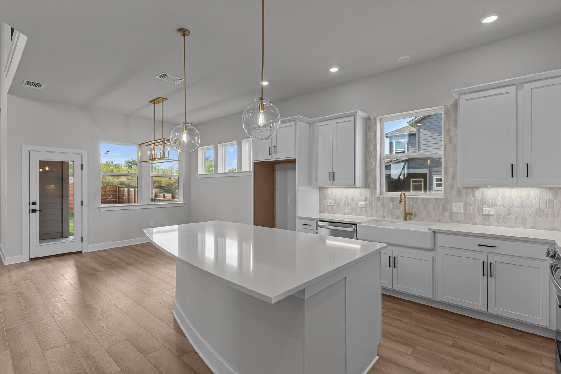6306 Rotunda Vw Property Photo 5