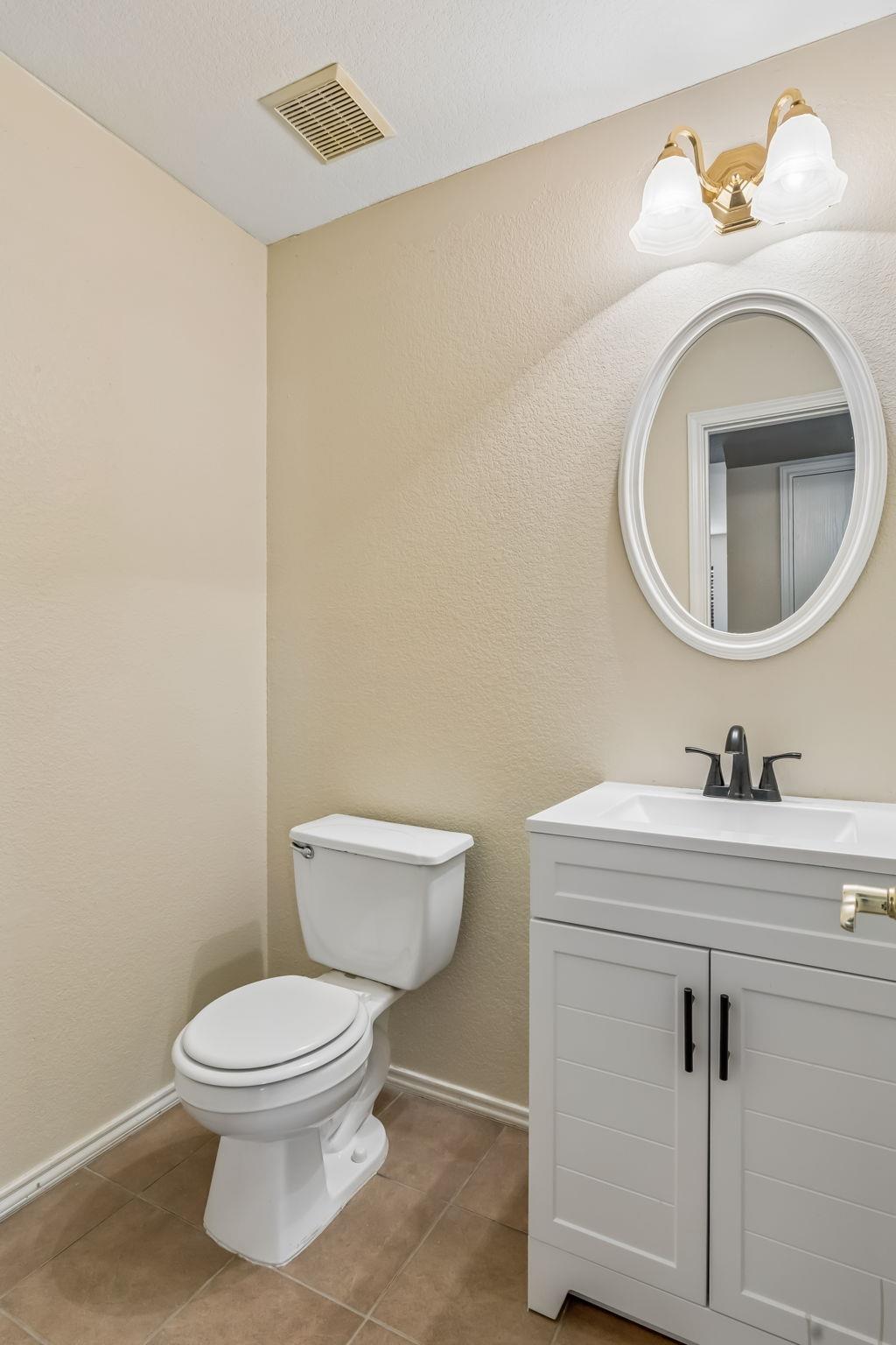 111 Burnet Forest Cv Property Photo 17