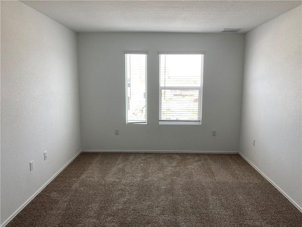 7204 Dancing Wind Ln Property Photo 7