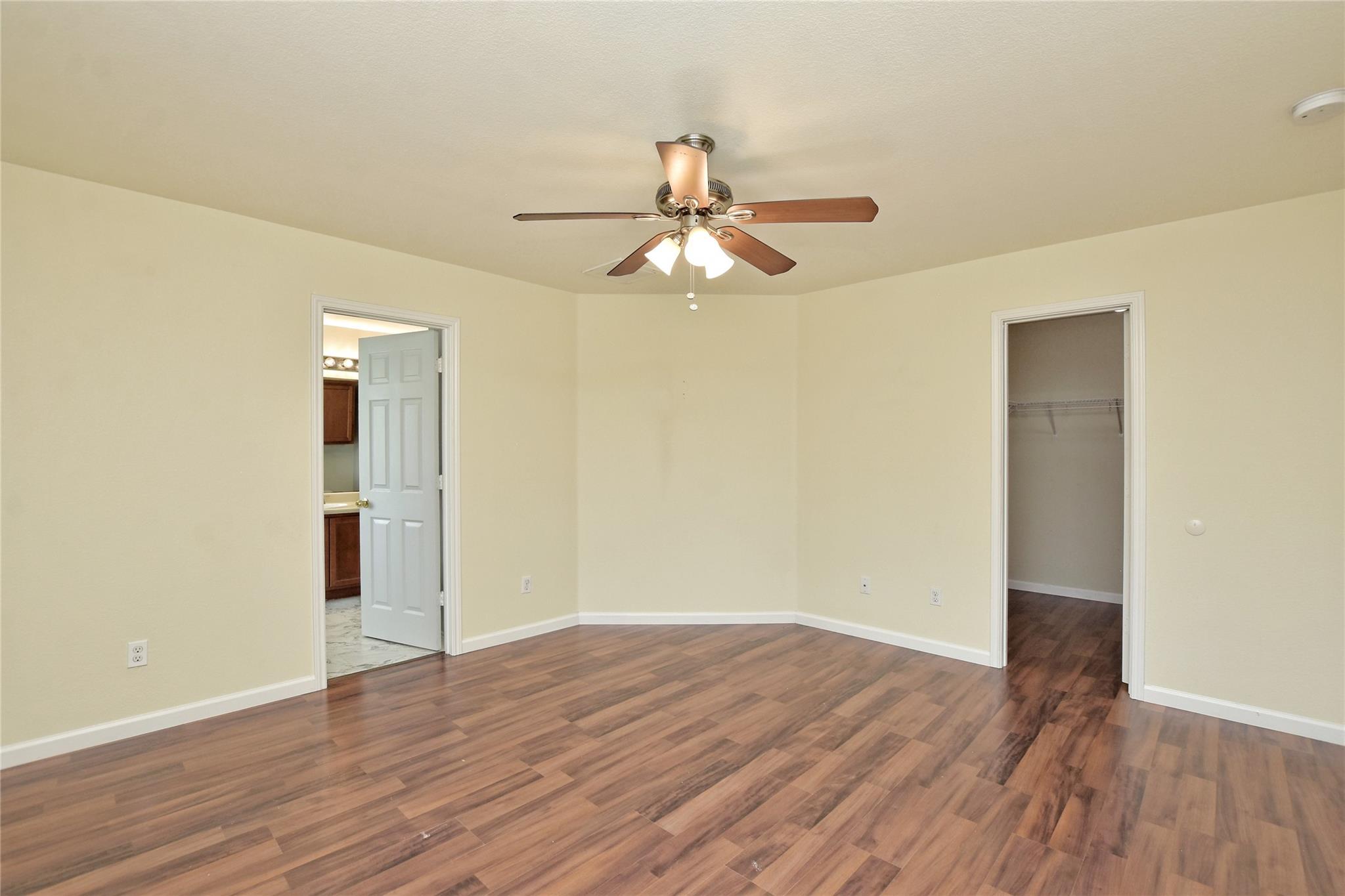 18612 Great Falls Dr Property Photo 11