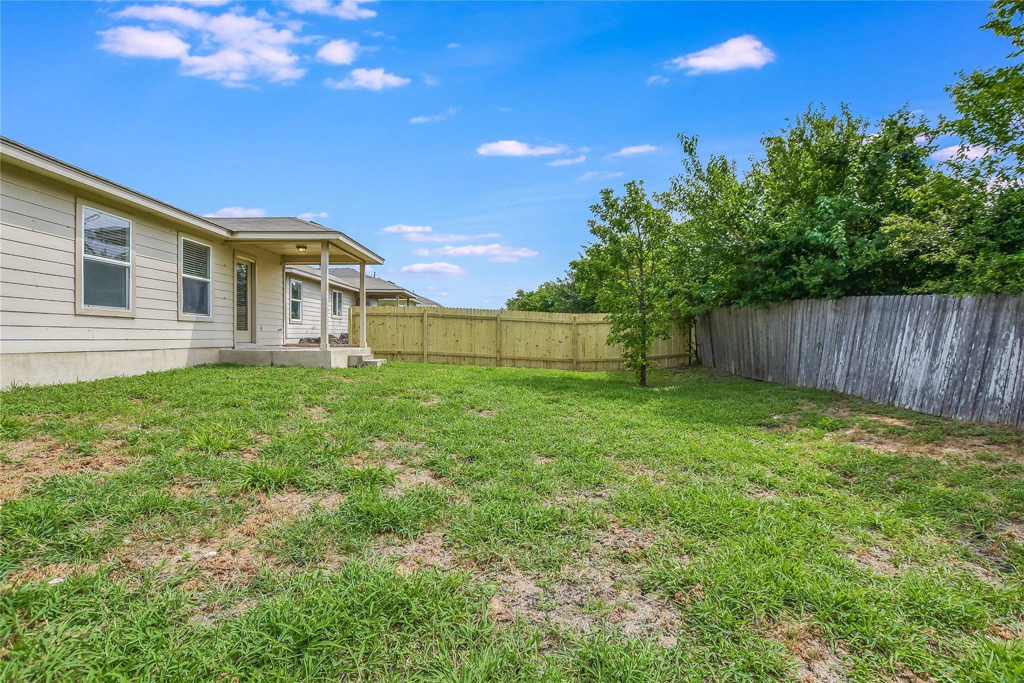 18612 Great Falls Dr Property Photo 25