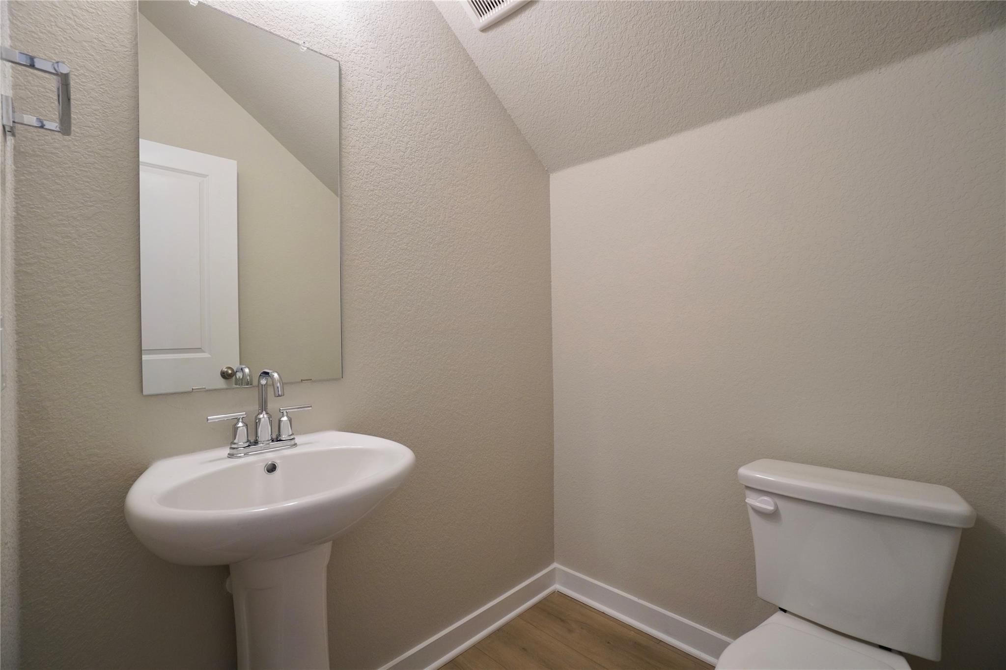 136 Greinert Dr Property Photo 15