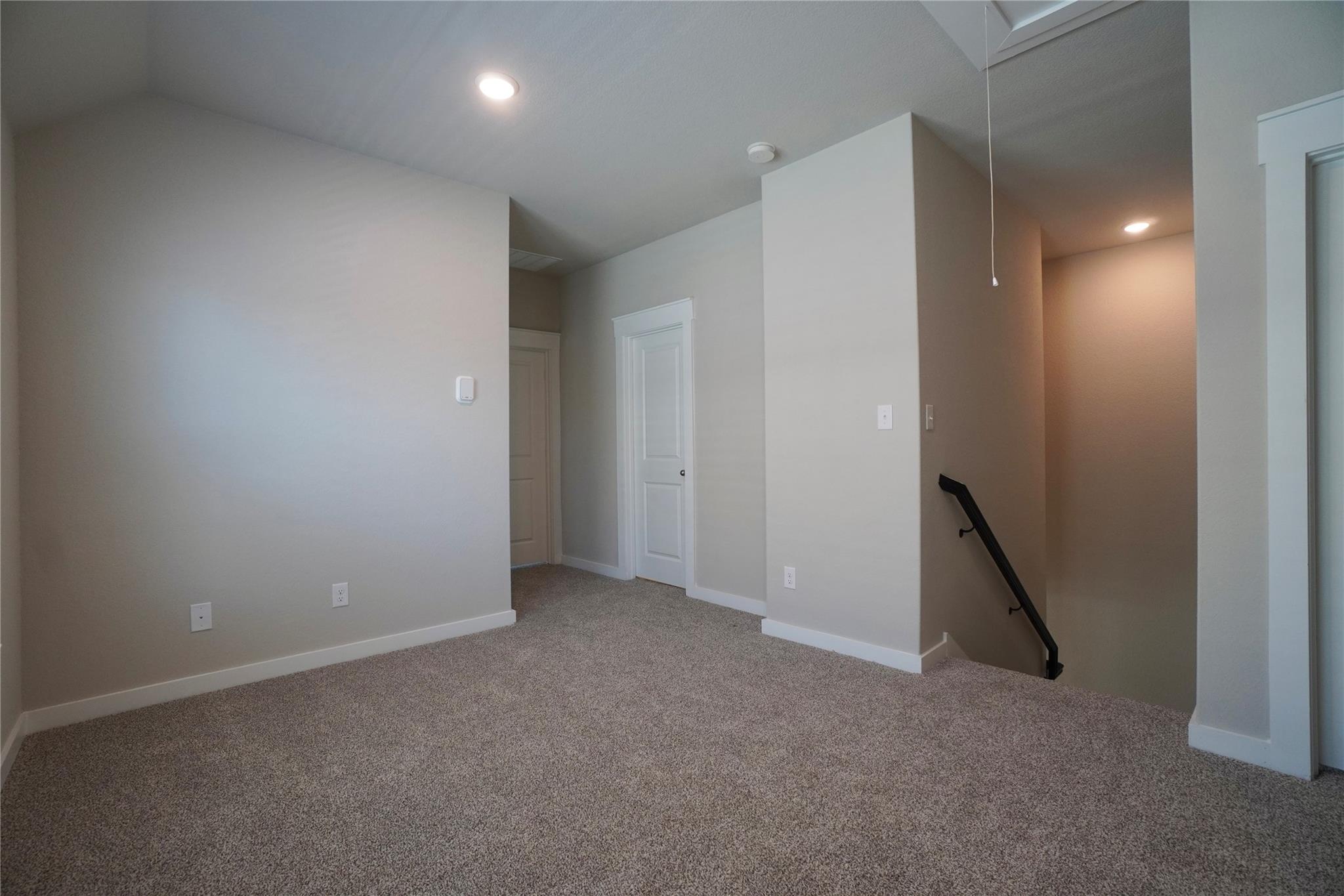 136 Greinert Dr Property Photo 18