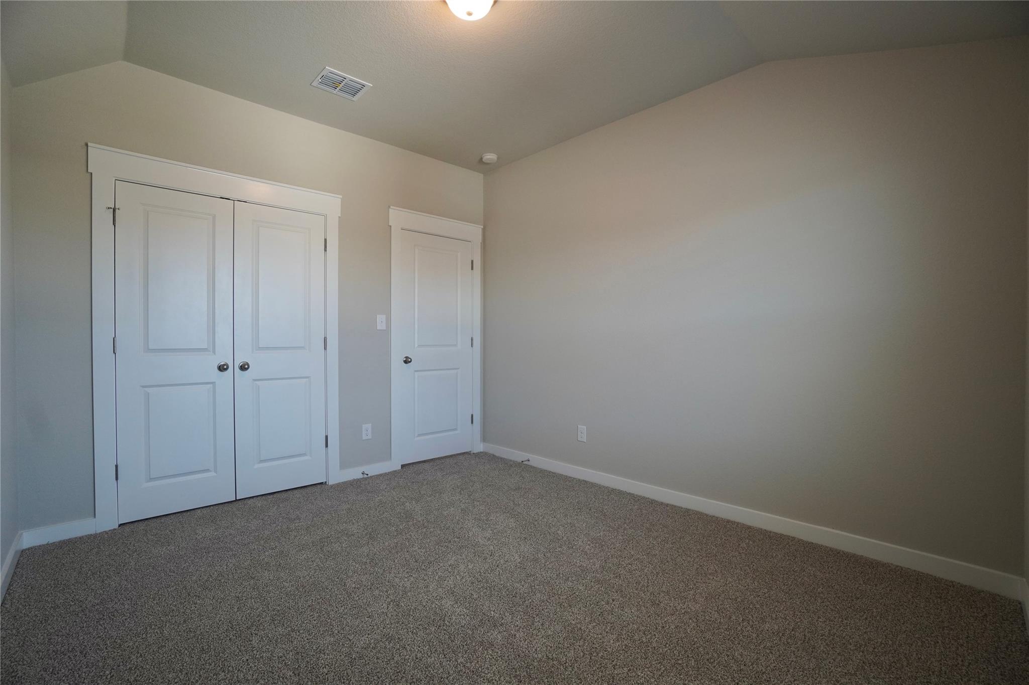 136 Greinert Dr Property Photo 30