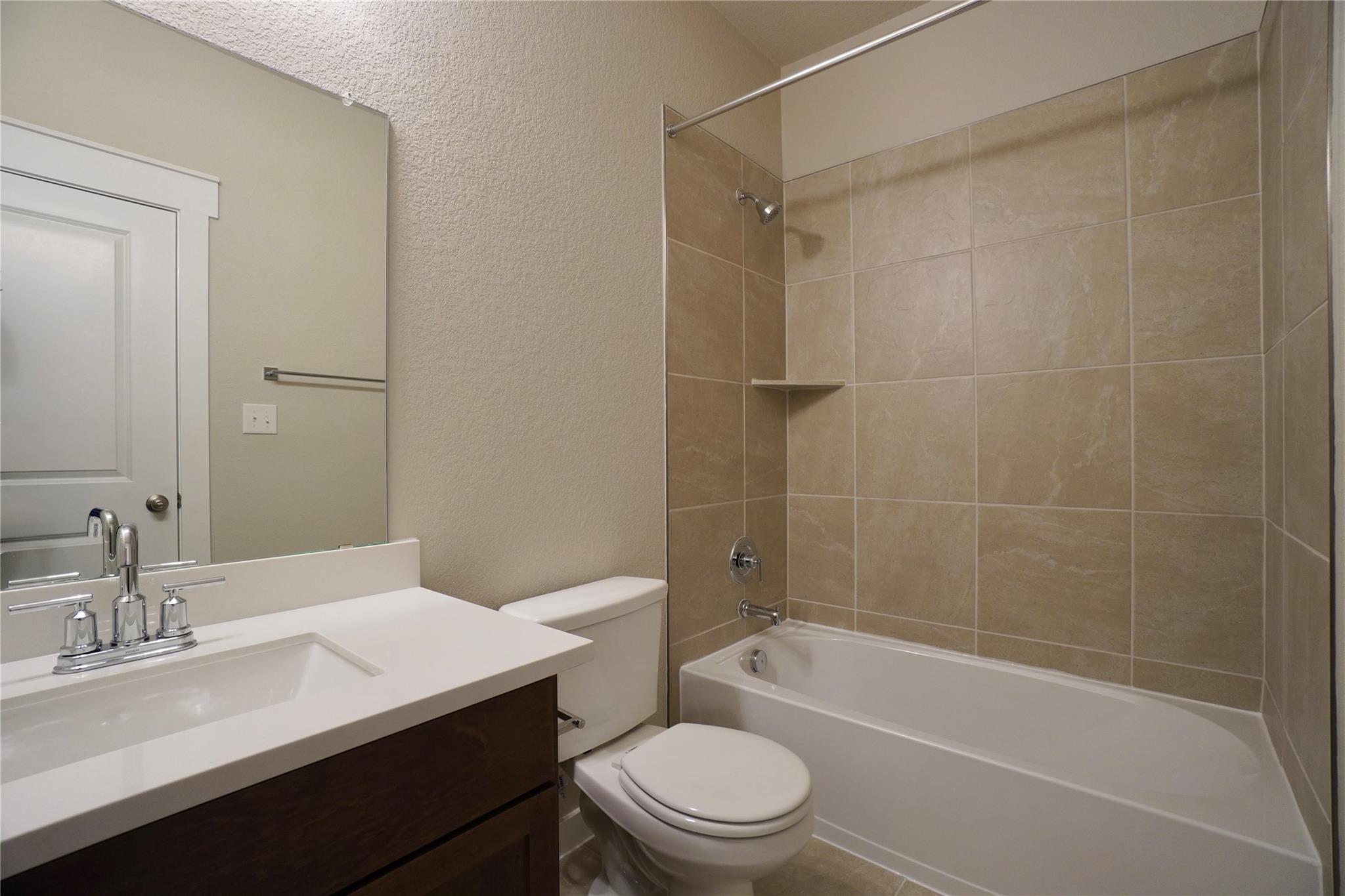 136 Greinert Dr Property Photo 31