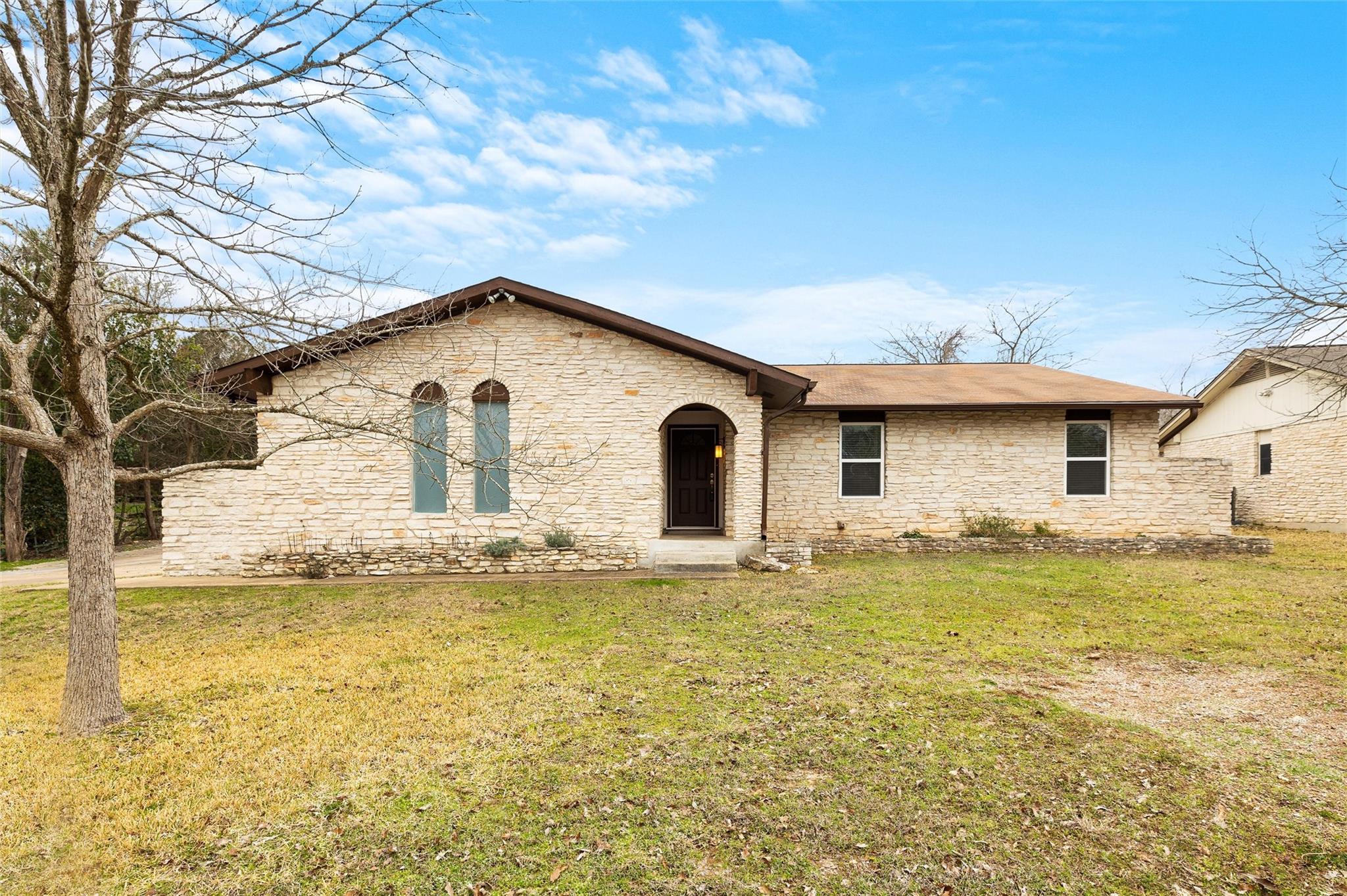7221 S Brook Dr Property Photo