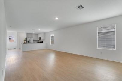 300 Twilight Breeze Way Property Photo 3