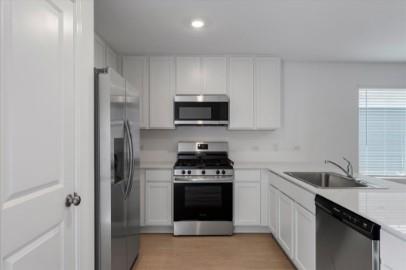 300 Twilight Breeze Way Property Photo 4