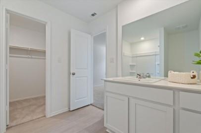 300 Twilight Breeze Way Property Photo 5